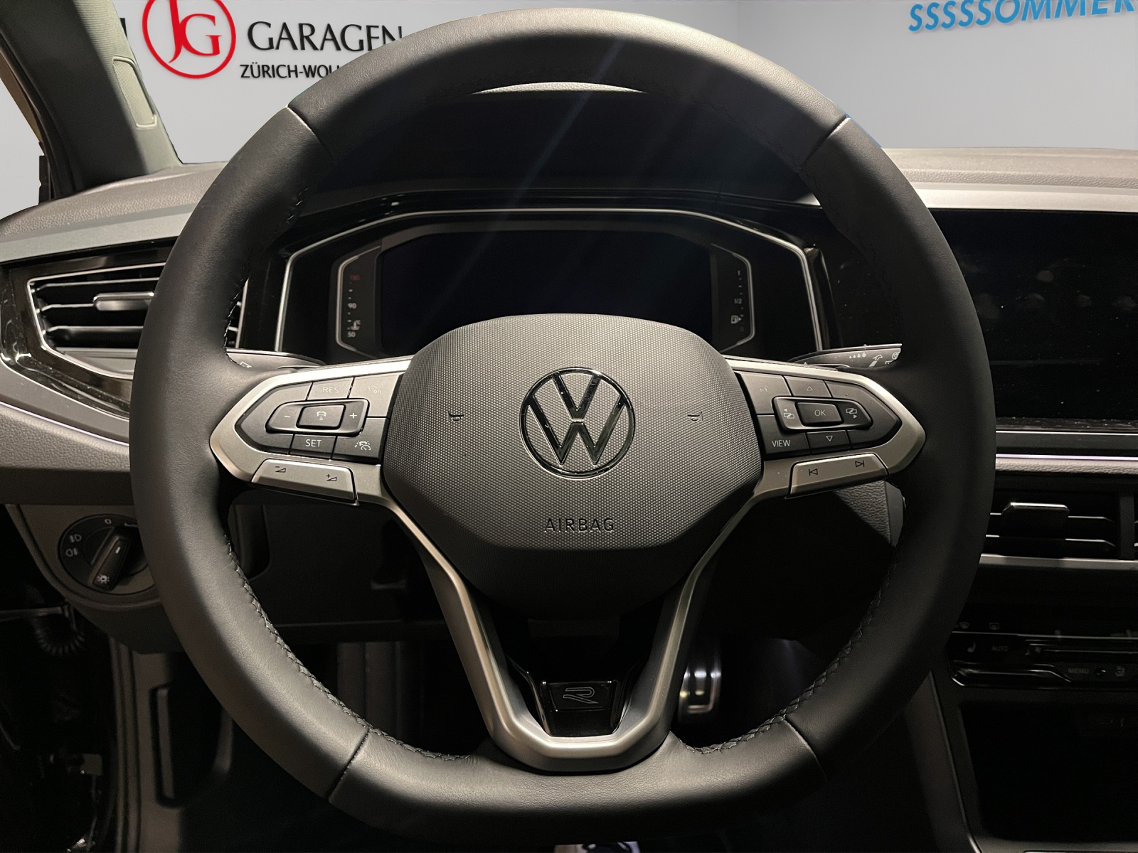 VW Polo 1.0 TSI R-Line DSG-image-5