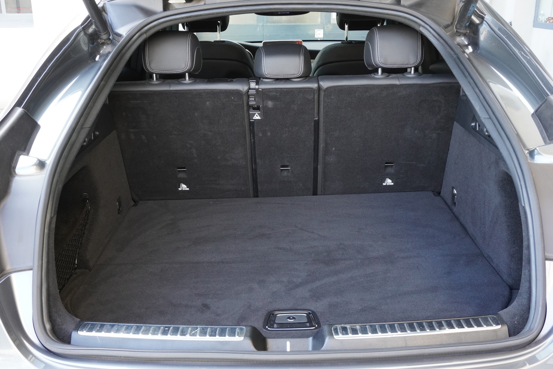 MERCEDES-BENZ GLC Coupé 250 AMG Line 4Matic 9G-Tronic-image-15