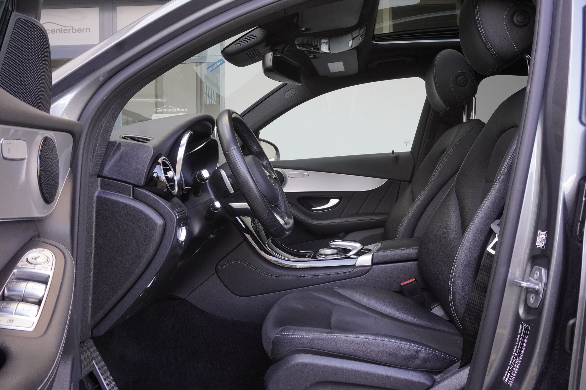 MERCEDES-BENZ GLC Coupé 250 AMG Line 4Matic 9G-Tronic-image-8