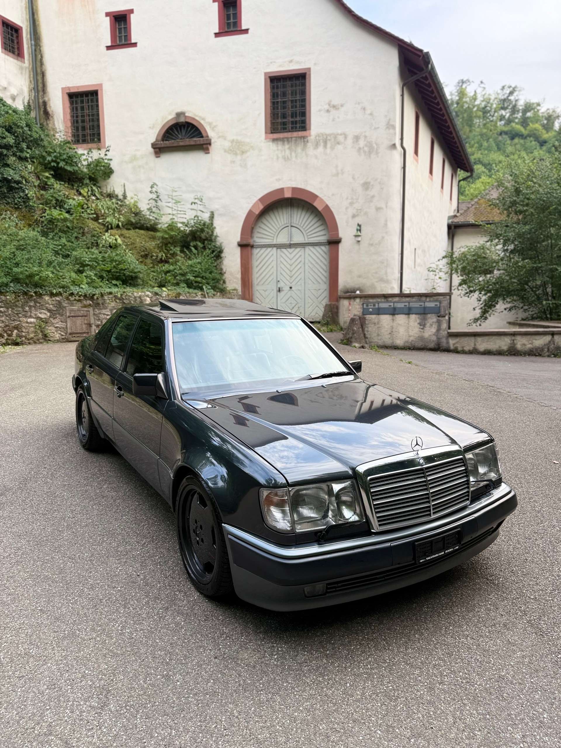 MERCEDES-BENZ 500 E Automatic-image-0