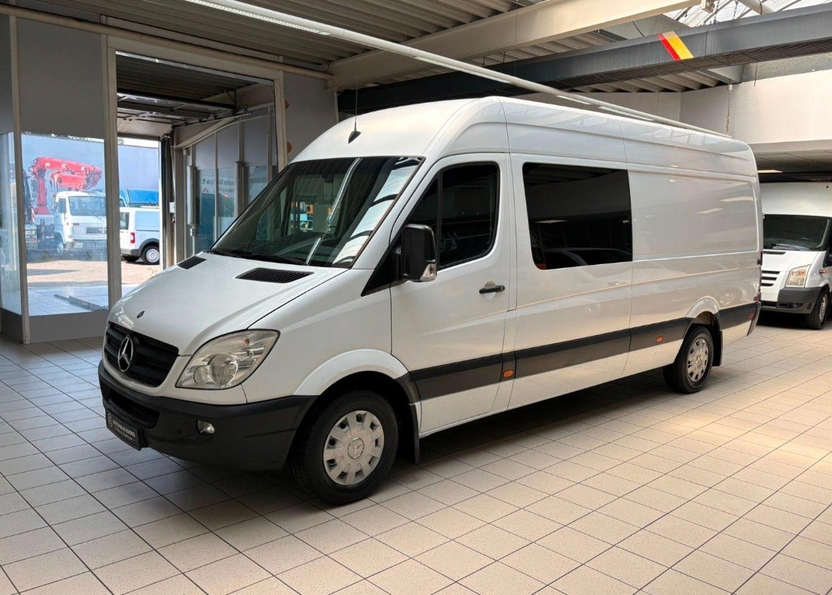 MERCEDES-BENZ 316-image-1