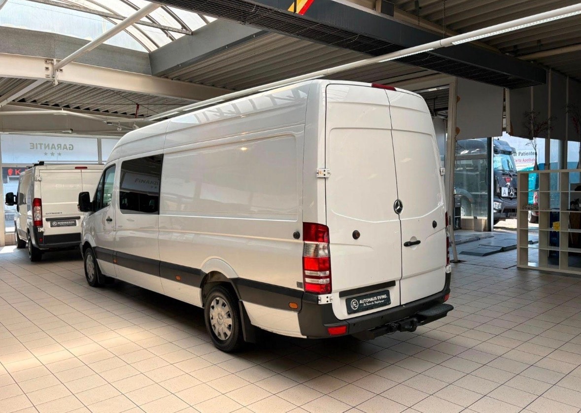 MERCEDES-BENZ 316-image-2