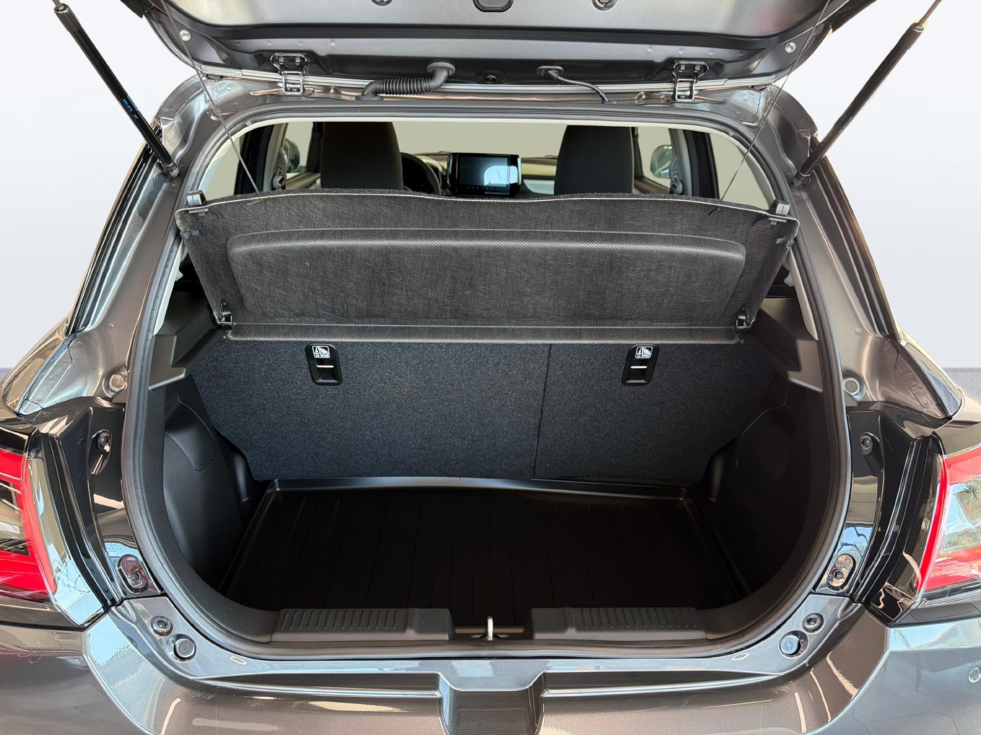 SUZUKI Swift 1.2 Tradizio Top Hybrid 4x4-image-11