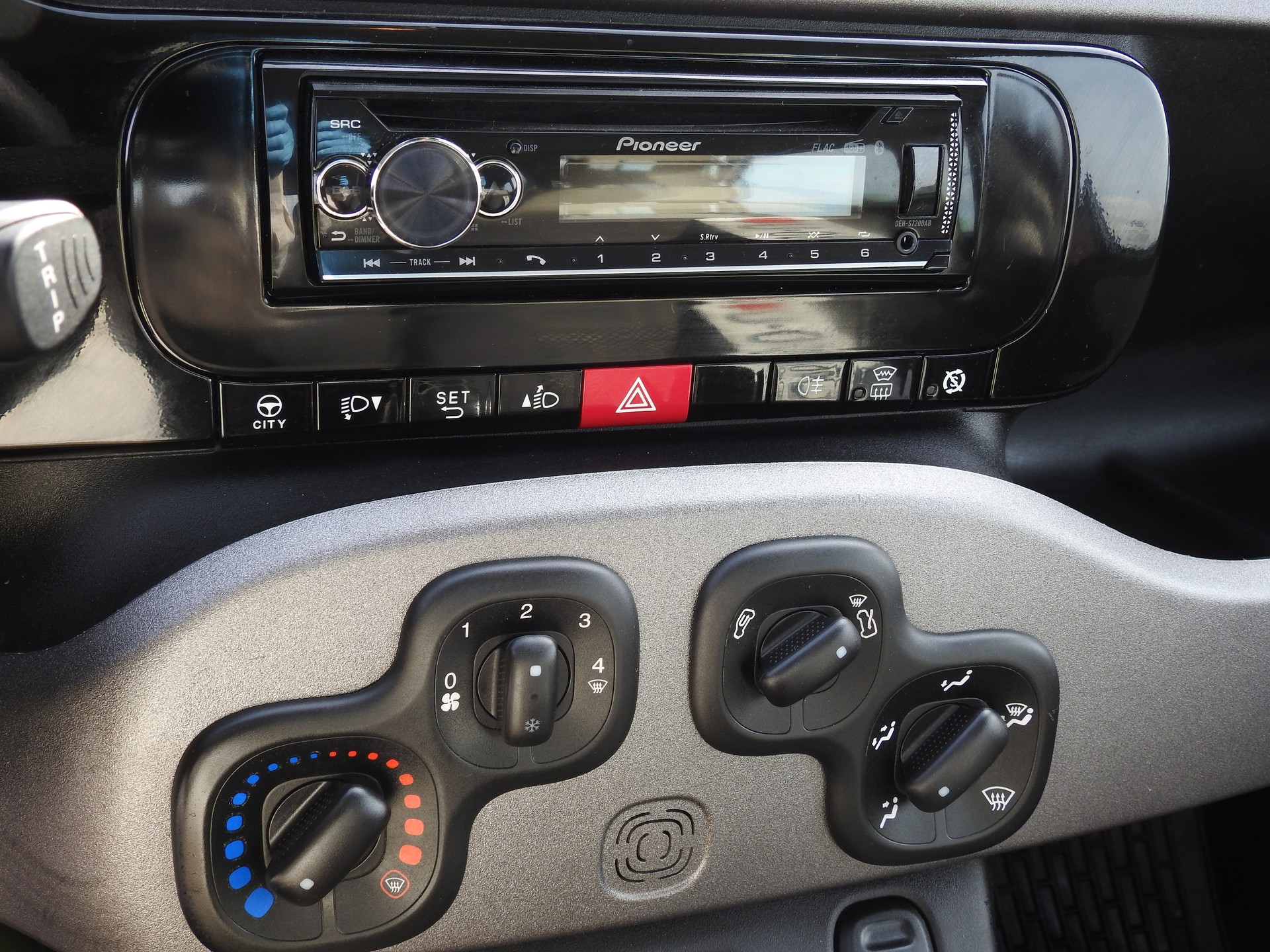 FIAT Panda 1.3 MJ Climbing 4x4-image-20