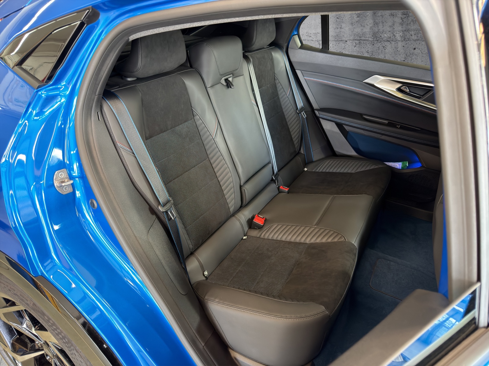 RENAULT Rafale 4x4 Atelier Alpine 300 1.2 E-Tech Plug-in Hybrid **Leasingaktion 1.99%**-image-25