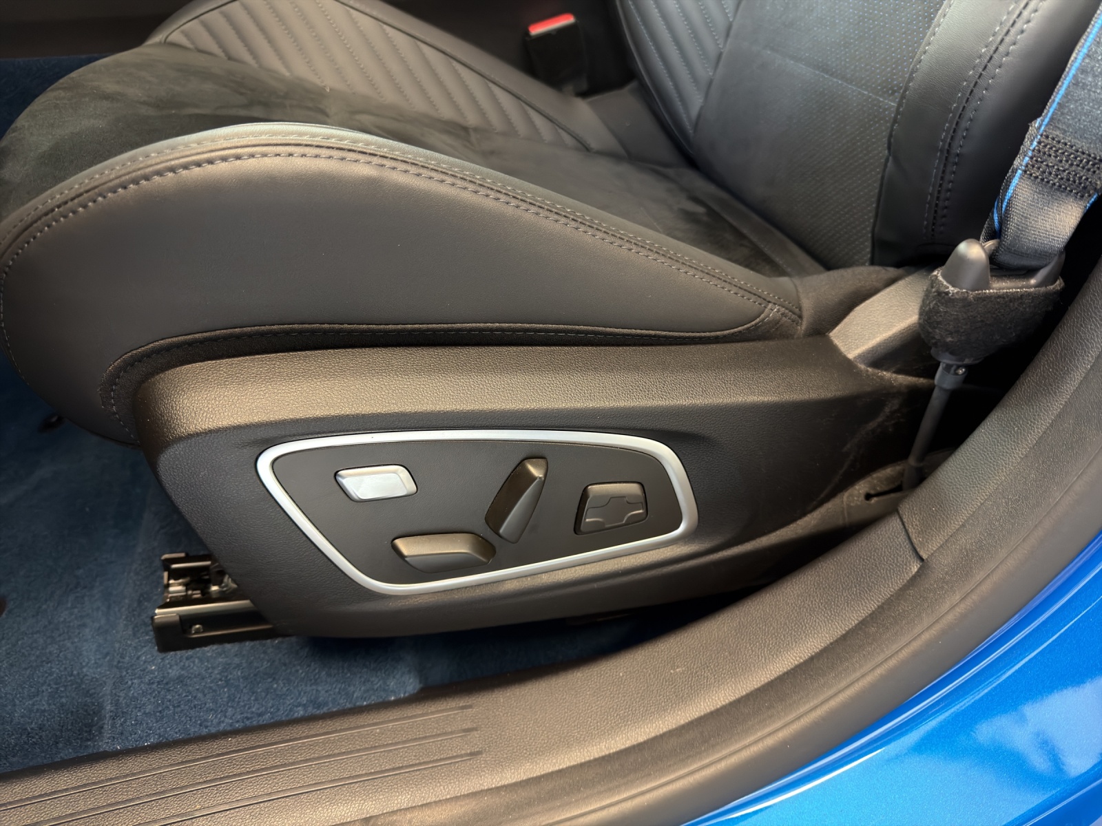 RENAULT Rafale 4x4 Atelier Alpine 300 1.2 E-Tech Plug-in Hybrid **Leasingaktion 1.99%**-image-29