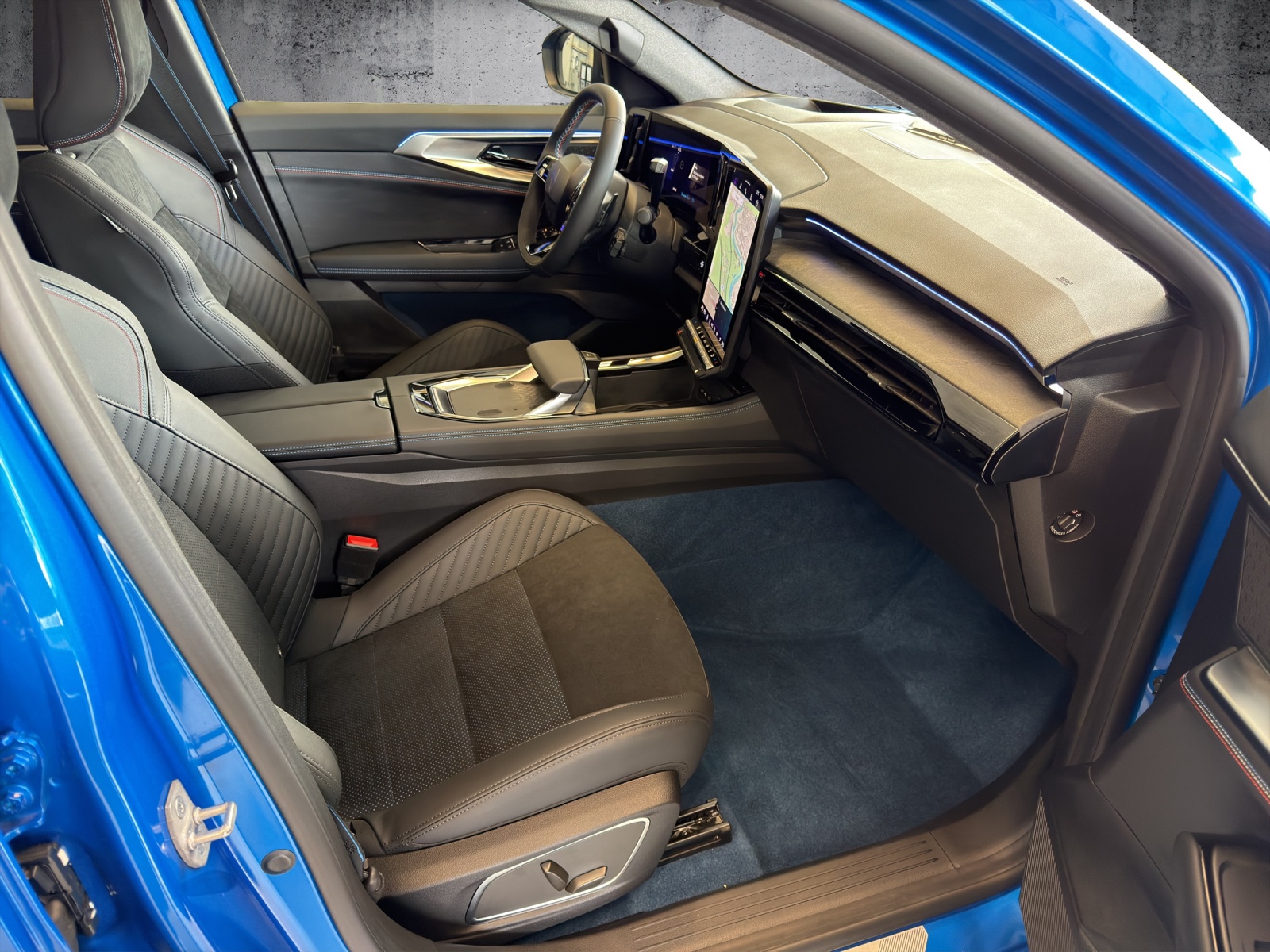 RENAULT Rafale 4x4 Atelier Alpine 300 1.2 E-Tech Plug-in Hybrid **Leasingaktion 1.99%**-image-23