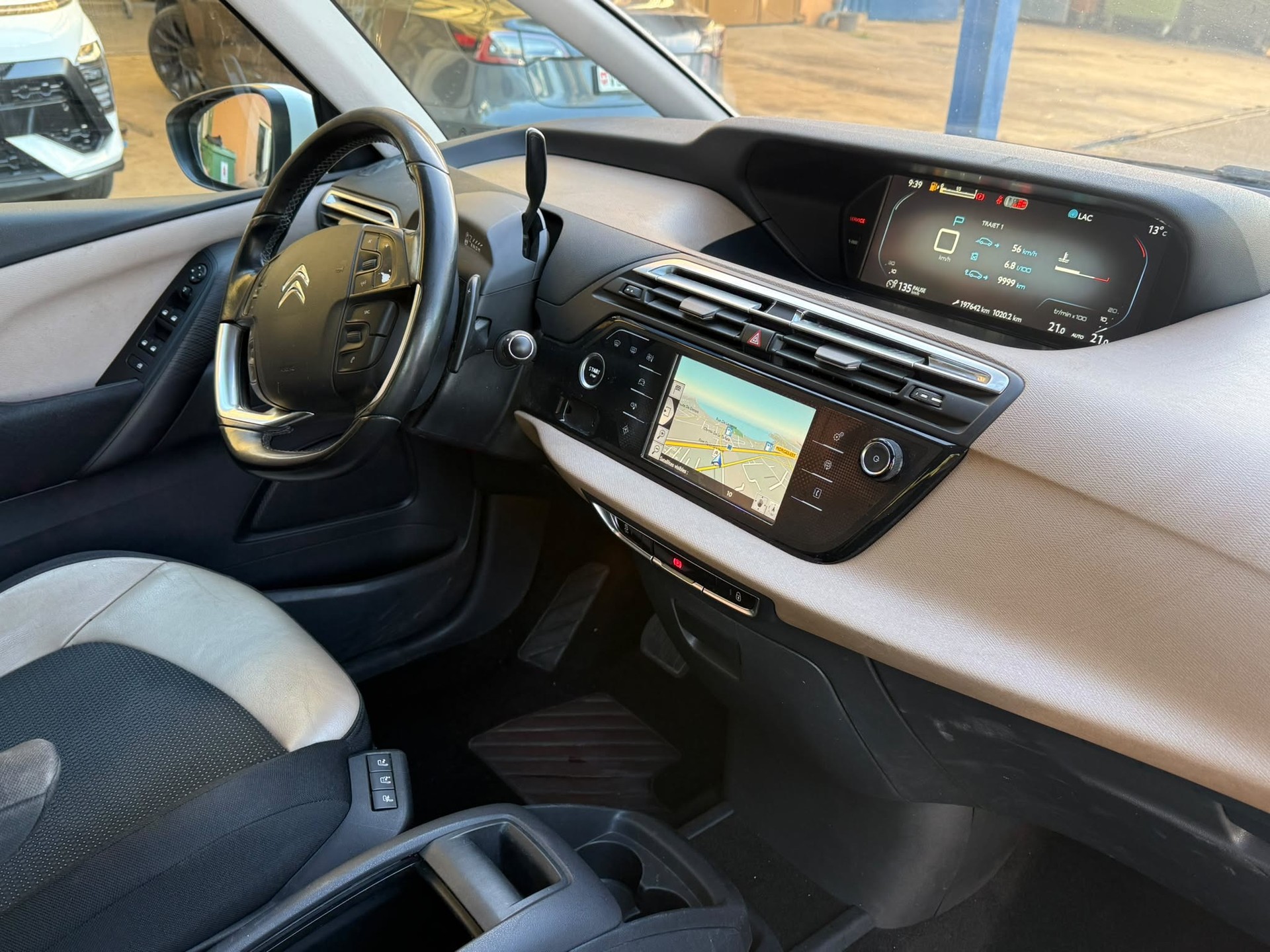 CITROEN Grand C4 Picasso 1.6i 16V e-THP Séduction-image-10