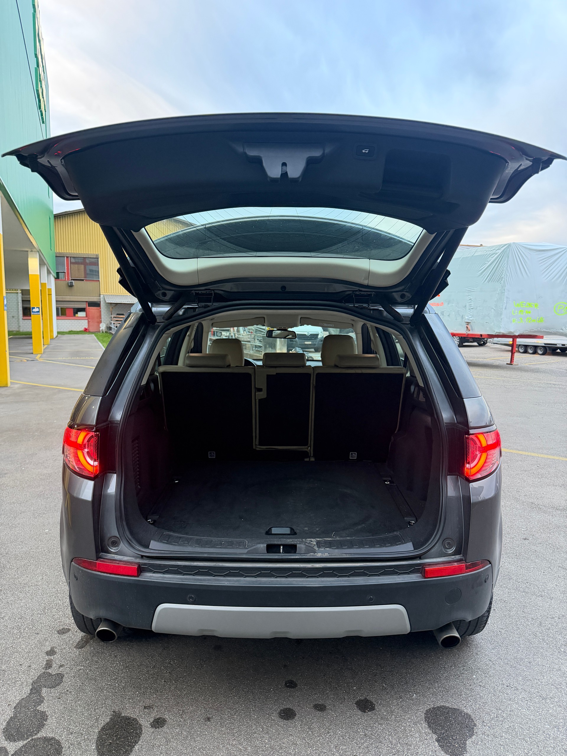 LAND ROVER Discovery Sport 2.0 TD4 HSE AT9-image-15