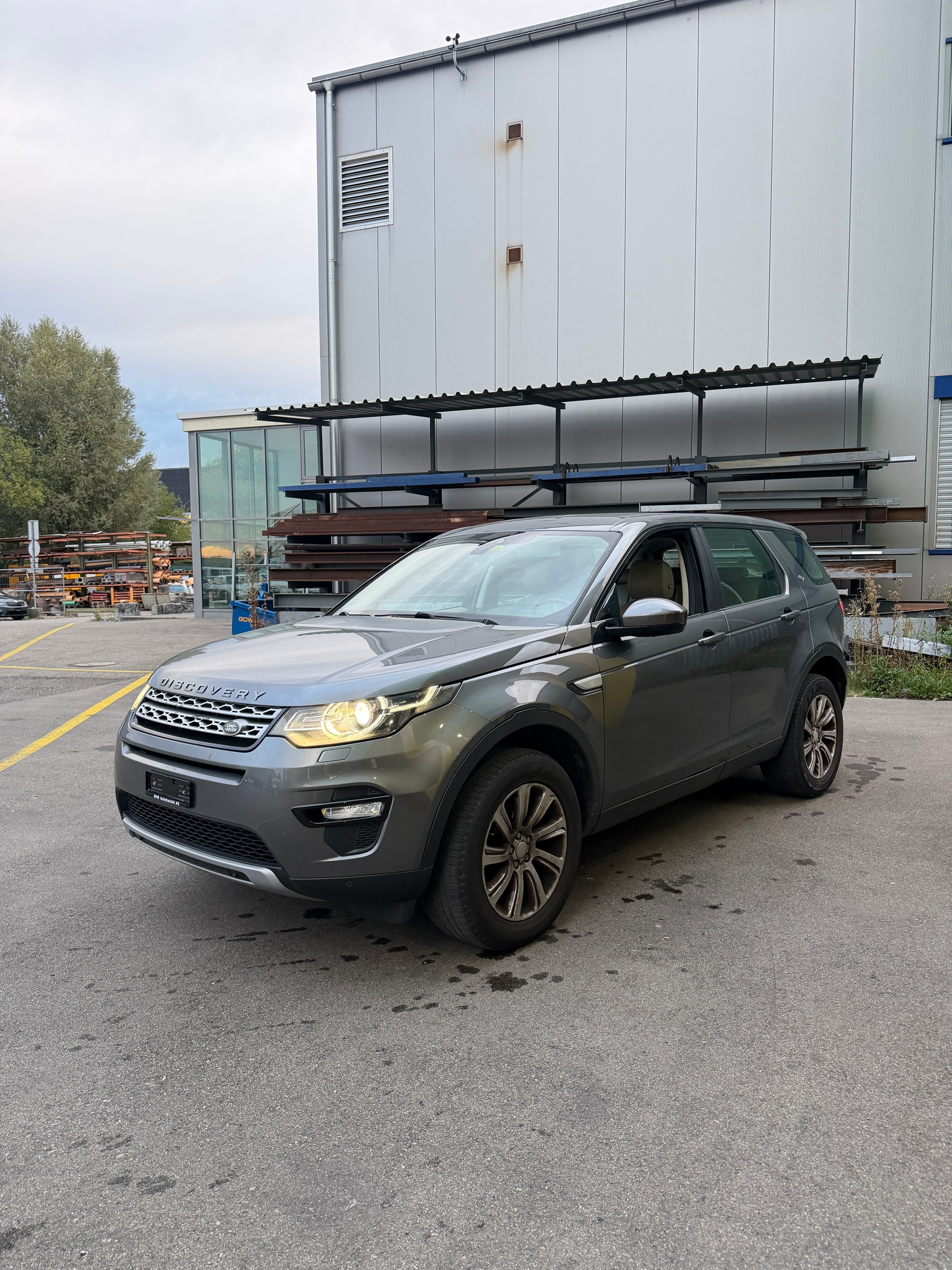 LAND ROVER Discovery Sport 2.0 TD4 HSE AT9-image-2