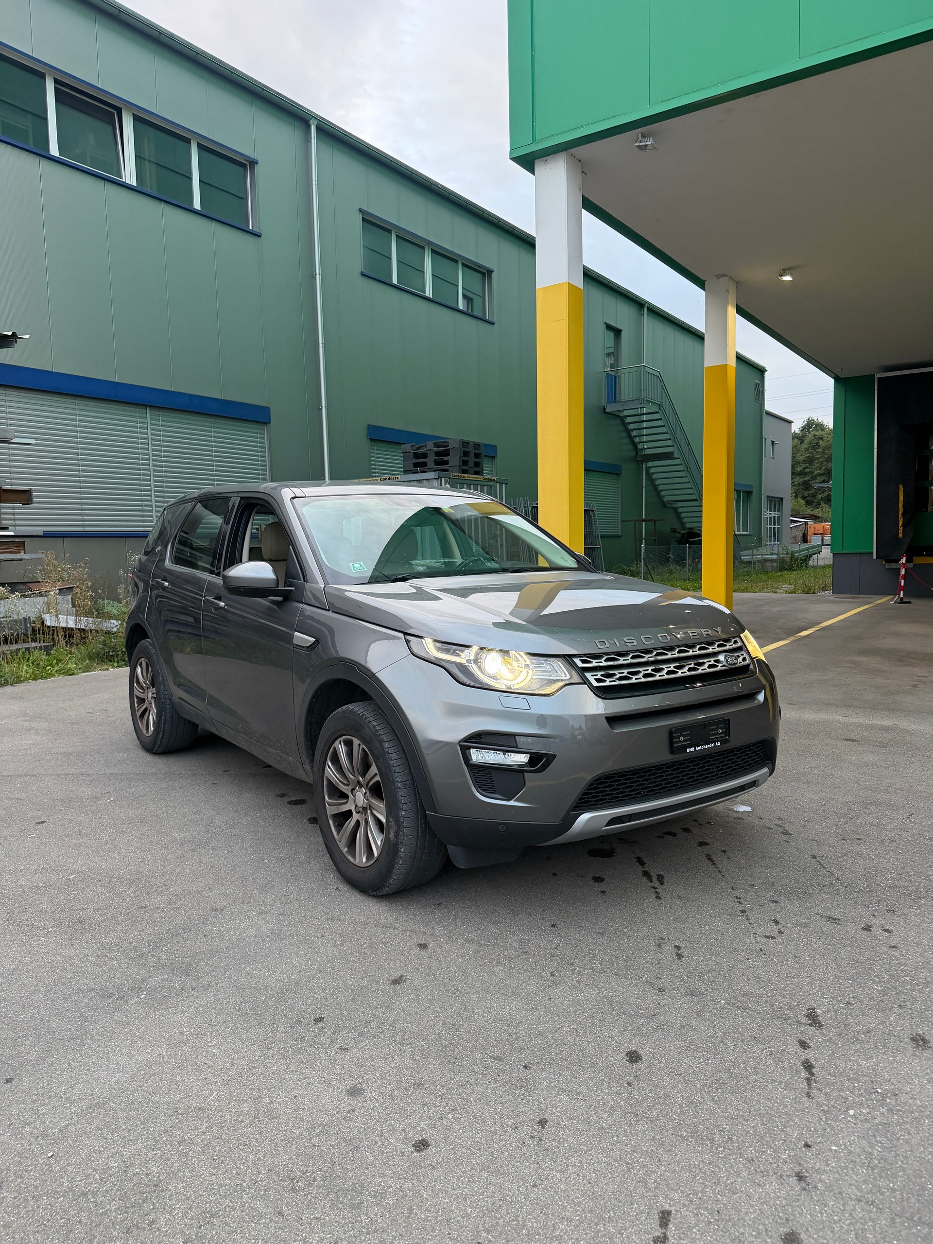 LAND ROVER Discovery Sport 2.0 TD4 HSE AT9-image-0