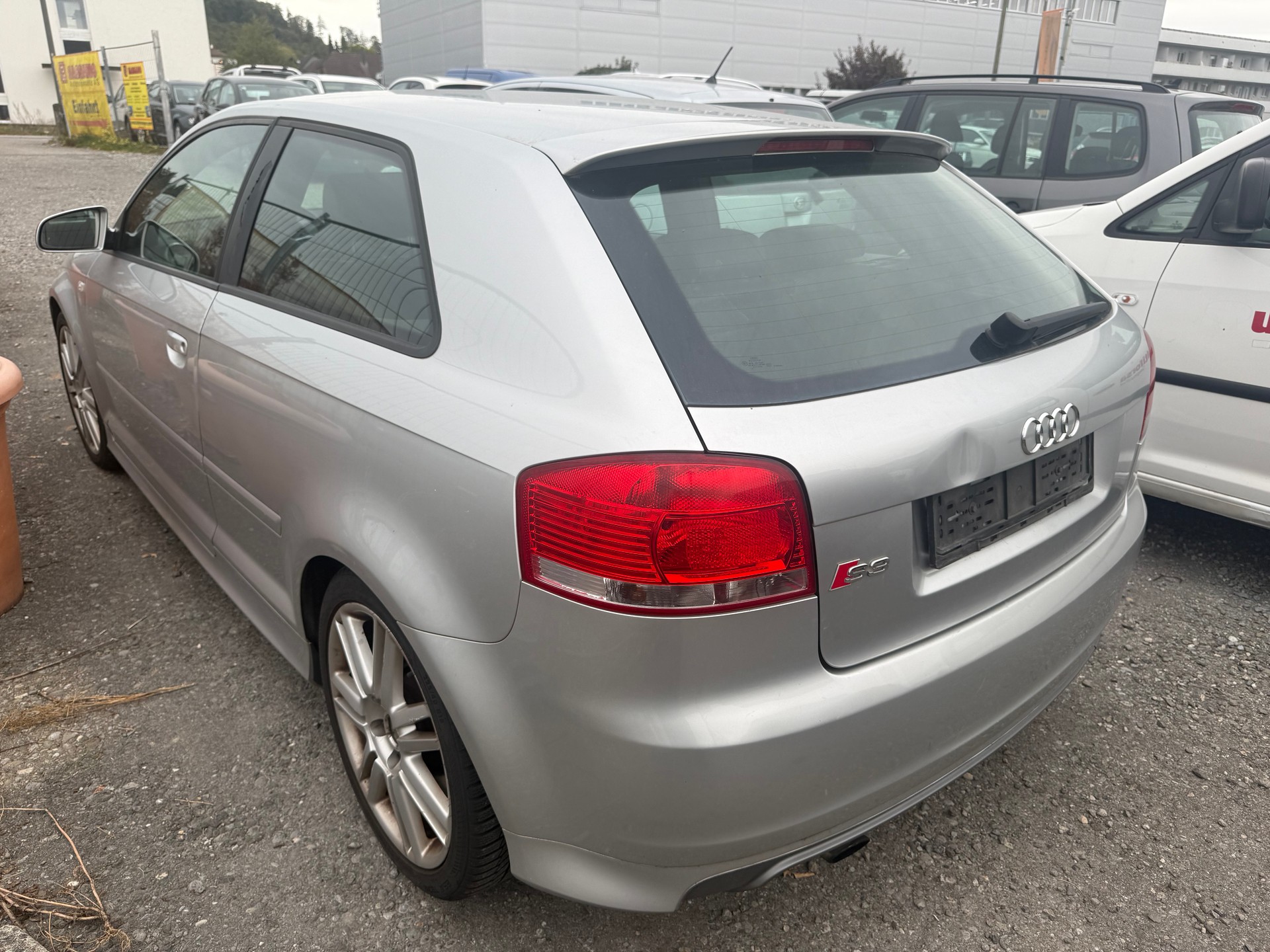 AUDI S3 2.0 Turbo FSI quattro-image-3