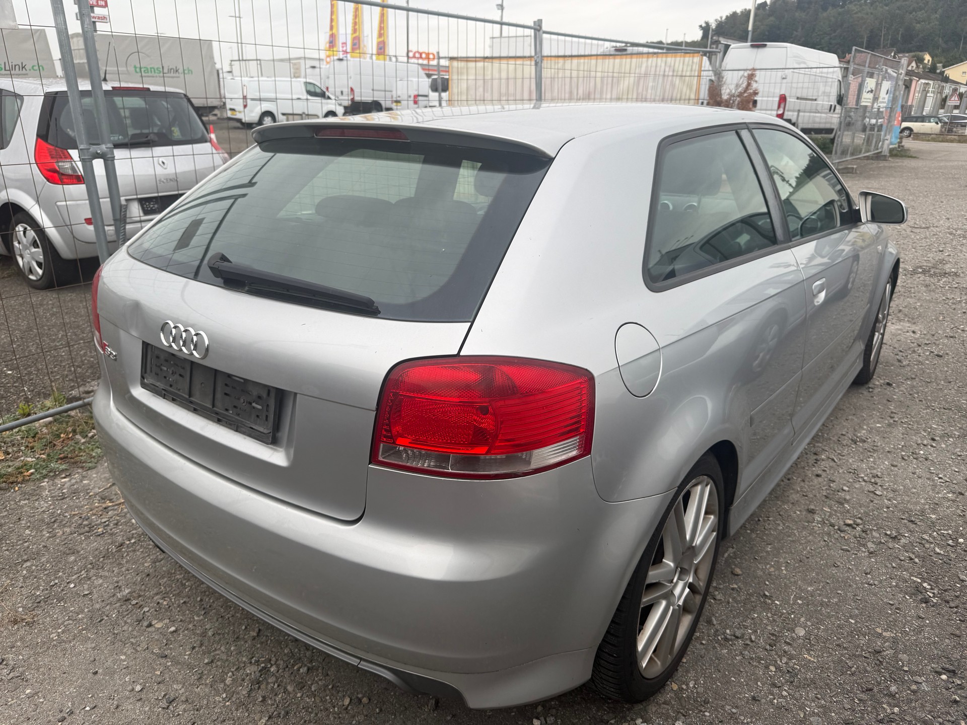 AUDI S3 2.0 Turbo FSI quattro-image-2
