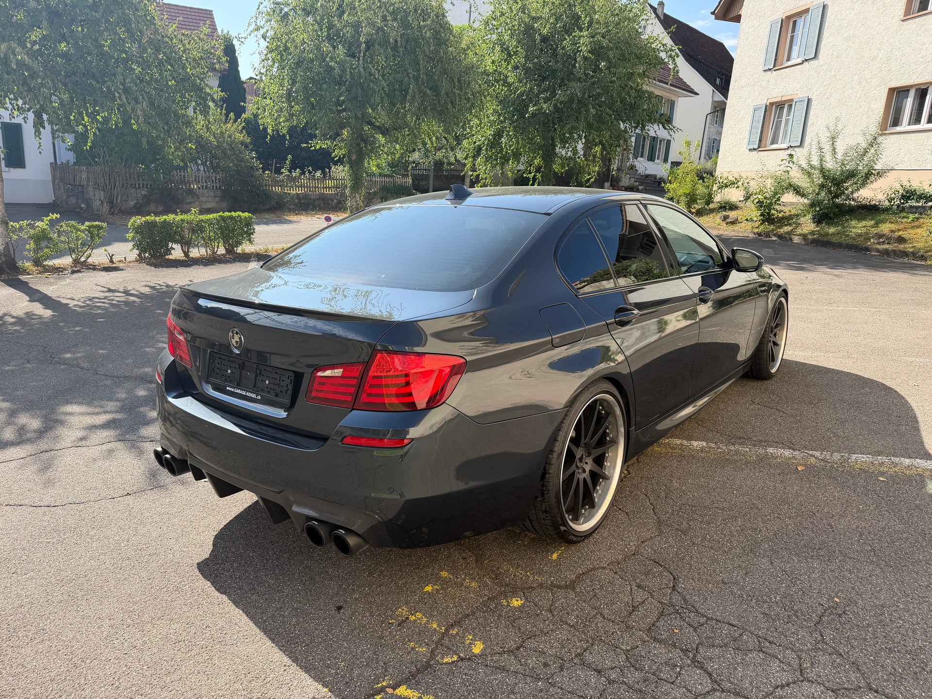 BMW M5-image-5