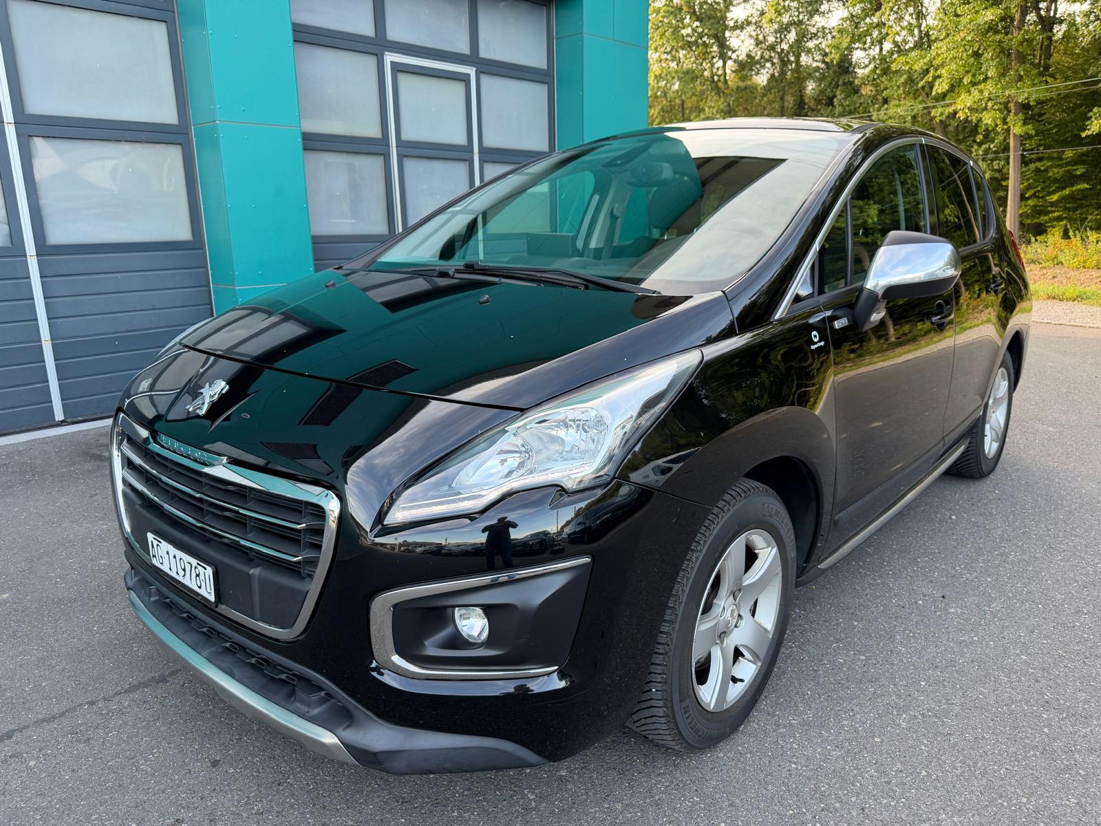 PEUGEOT 3008 2.0 HDI Style Tiptronic-image-0