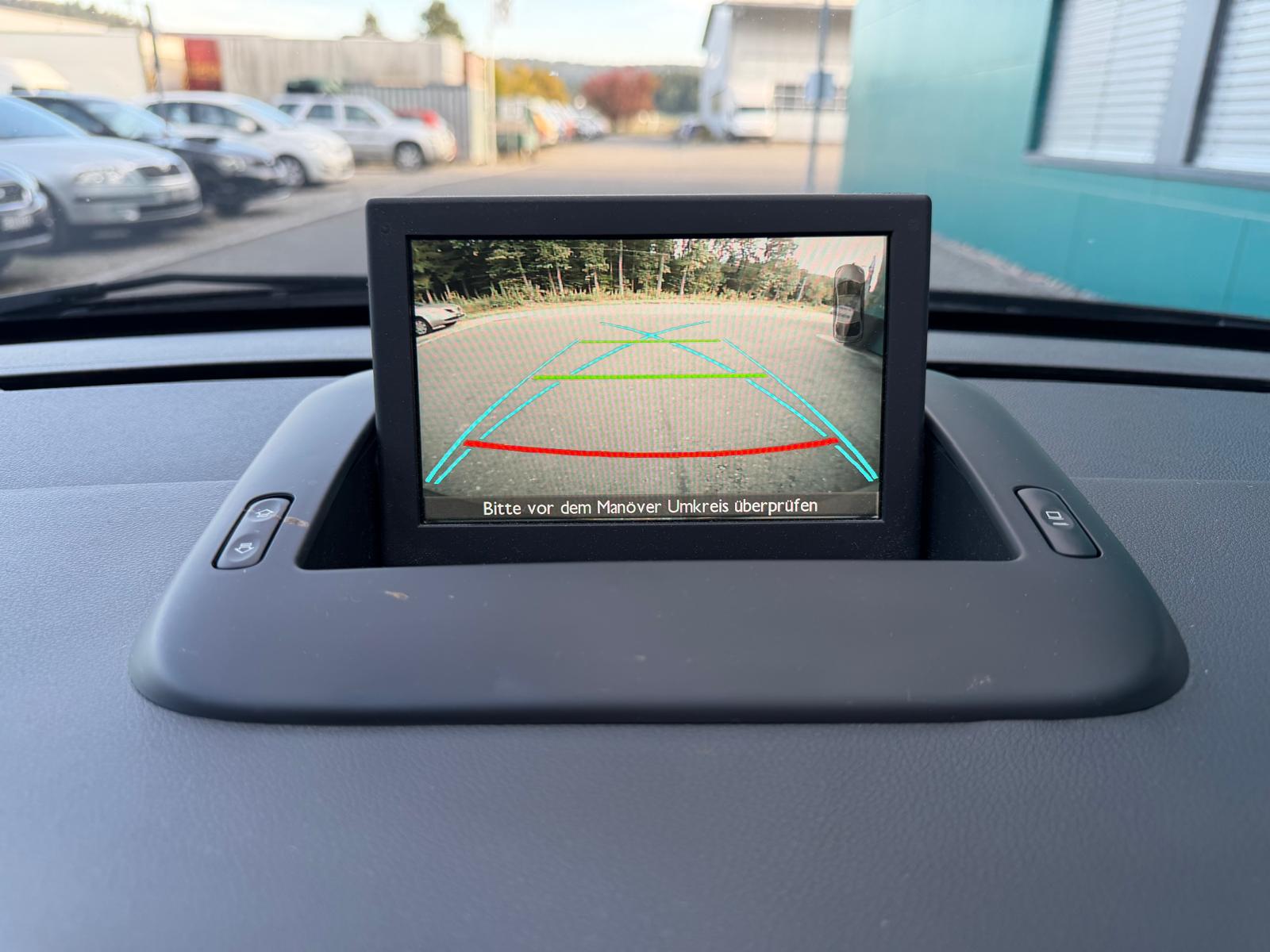 PEUGEOT 3008 2.0 HDI Style Tiptronic-image-9