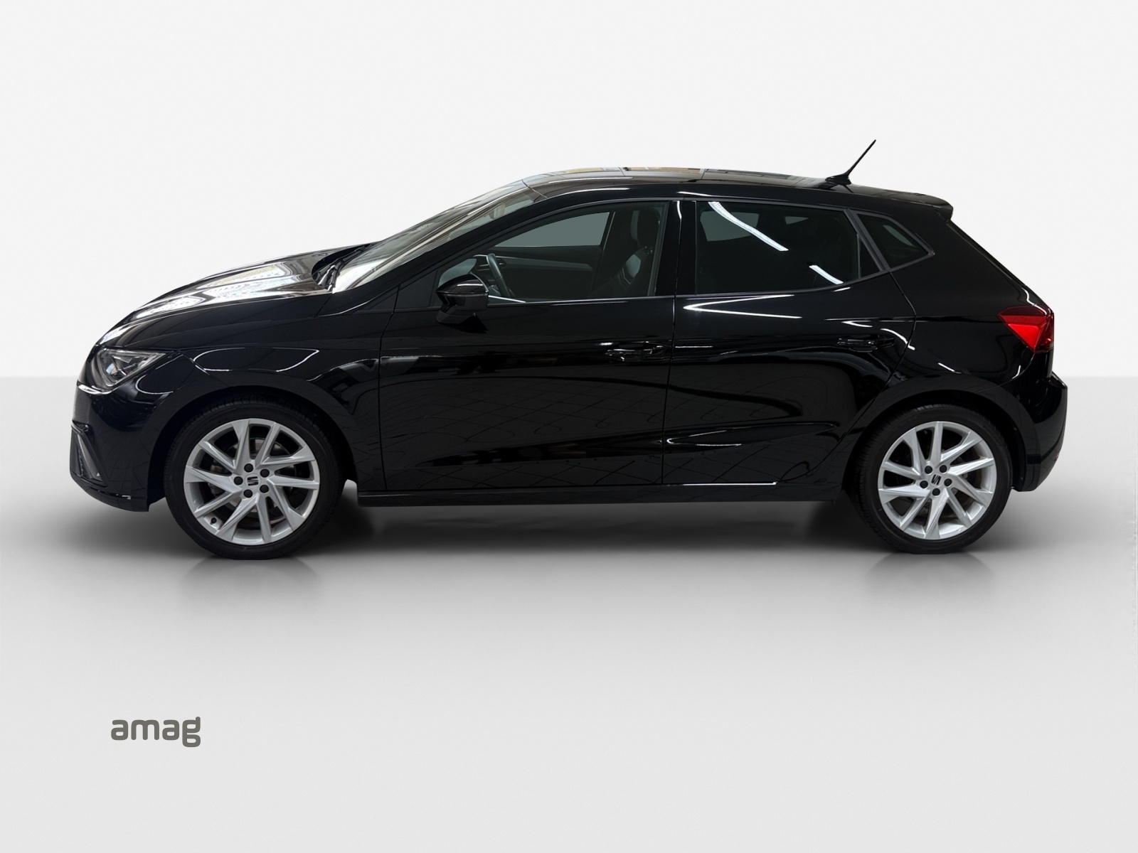SEAT Ibiza 1.0 EcoTSI Hola FR DSG-image-1