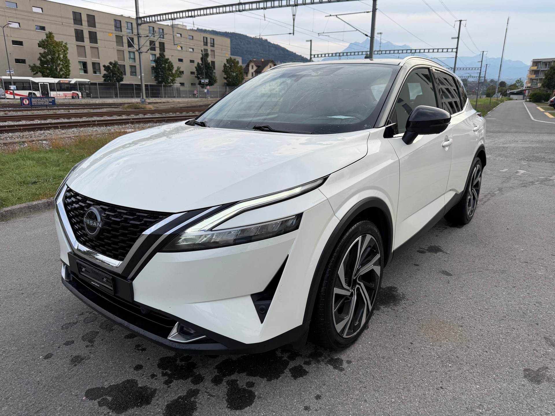 NISSAN Qashqai 1.3 DIG-T MHEV Tekna Xtronic 4x4-image-0