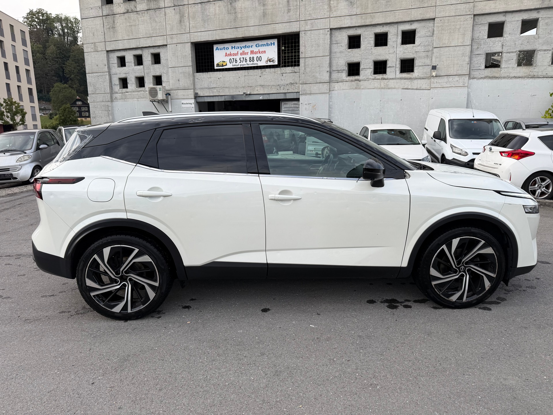 NISSAN Qashqai 1.3 DIG-T MHEV Tekna Xtronic 4x4-image-3