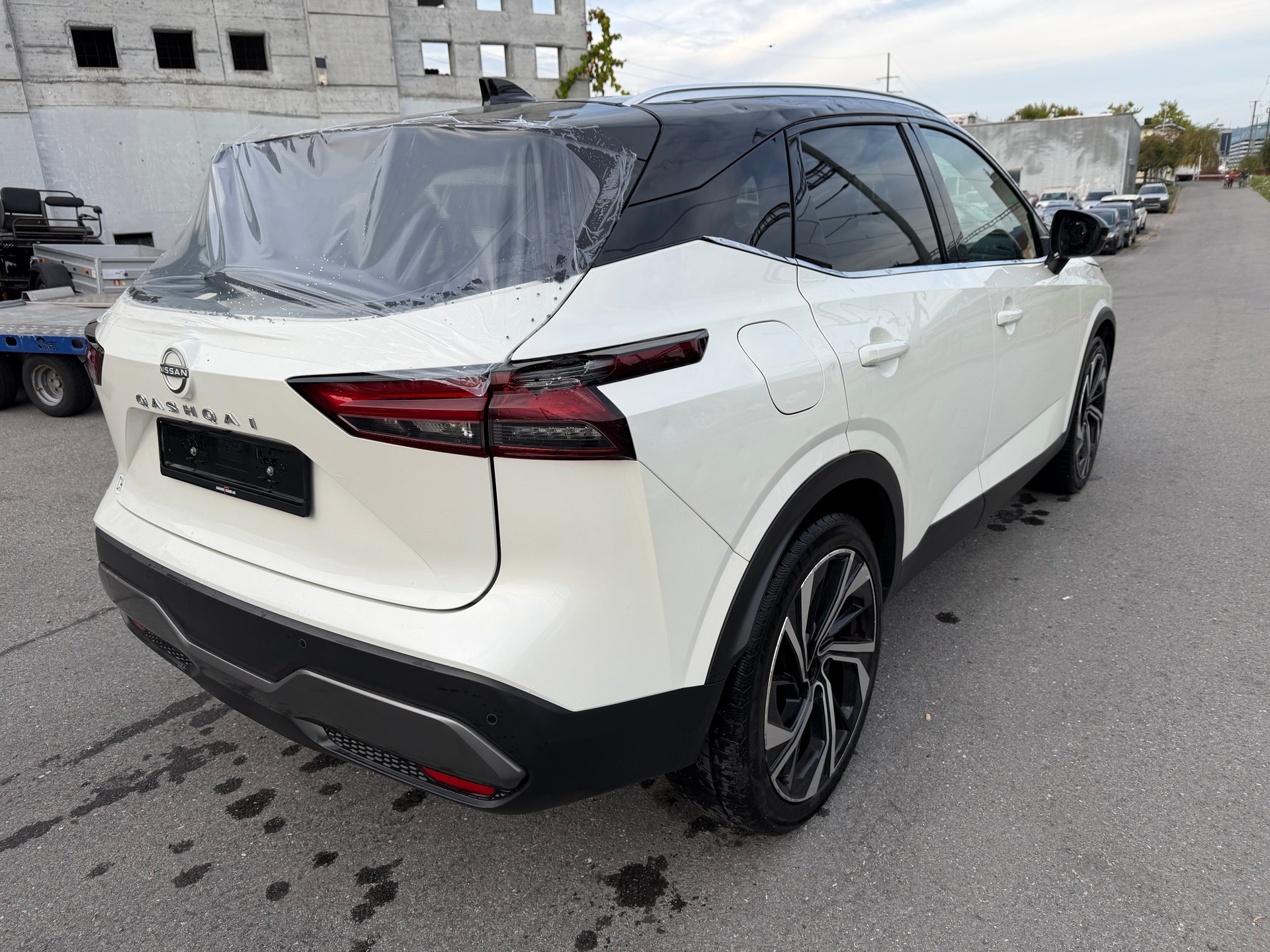 NISSAN Qashqai 1.3 DIG-T MHEV Tekna Xtronic 4x4-image-2