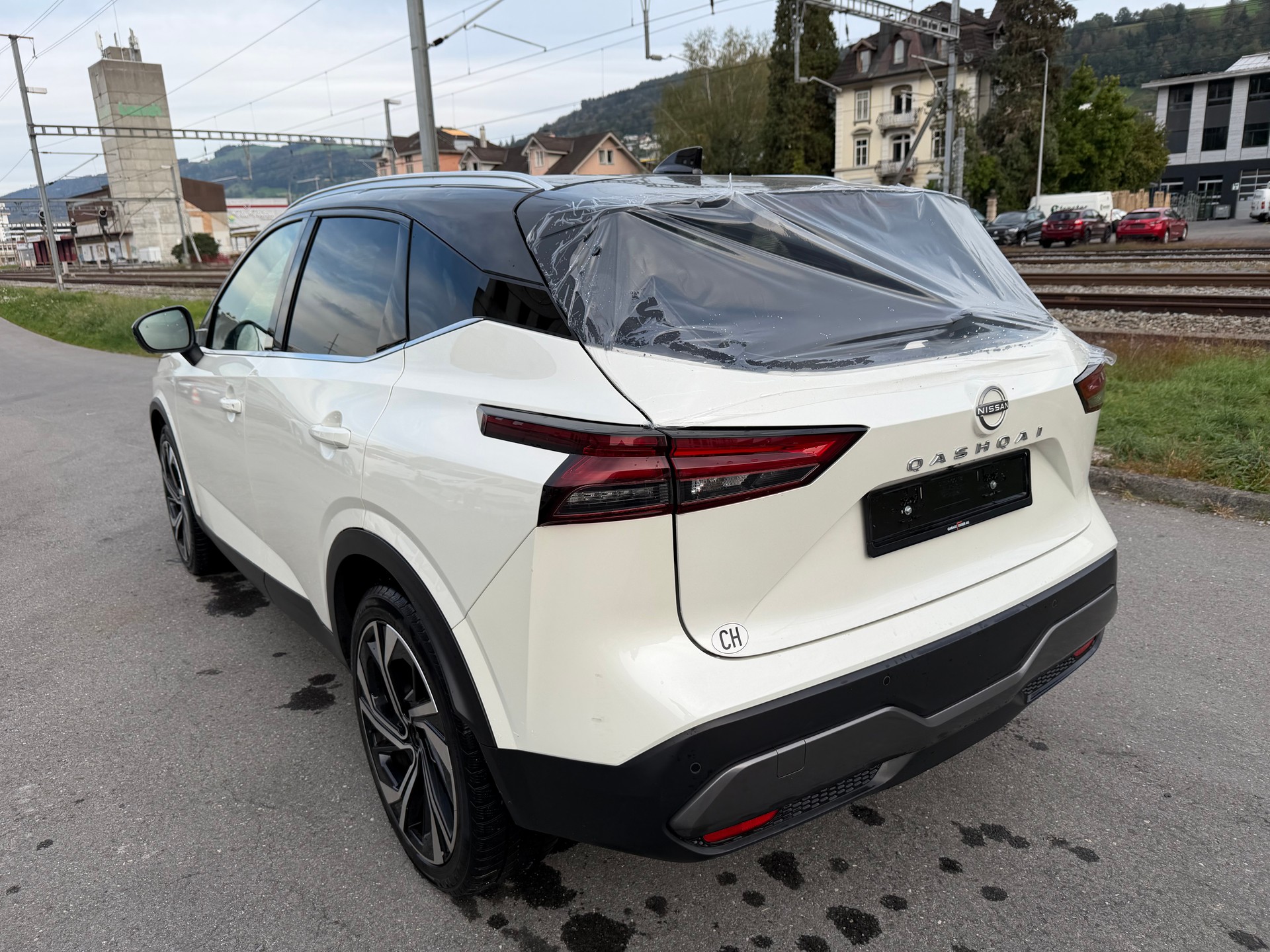 NISSAN Qashqai 1.3 DIG-T MHEV Tekna Xtronic 4x4-image-6
