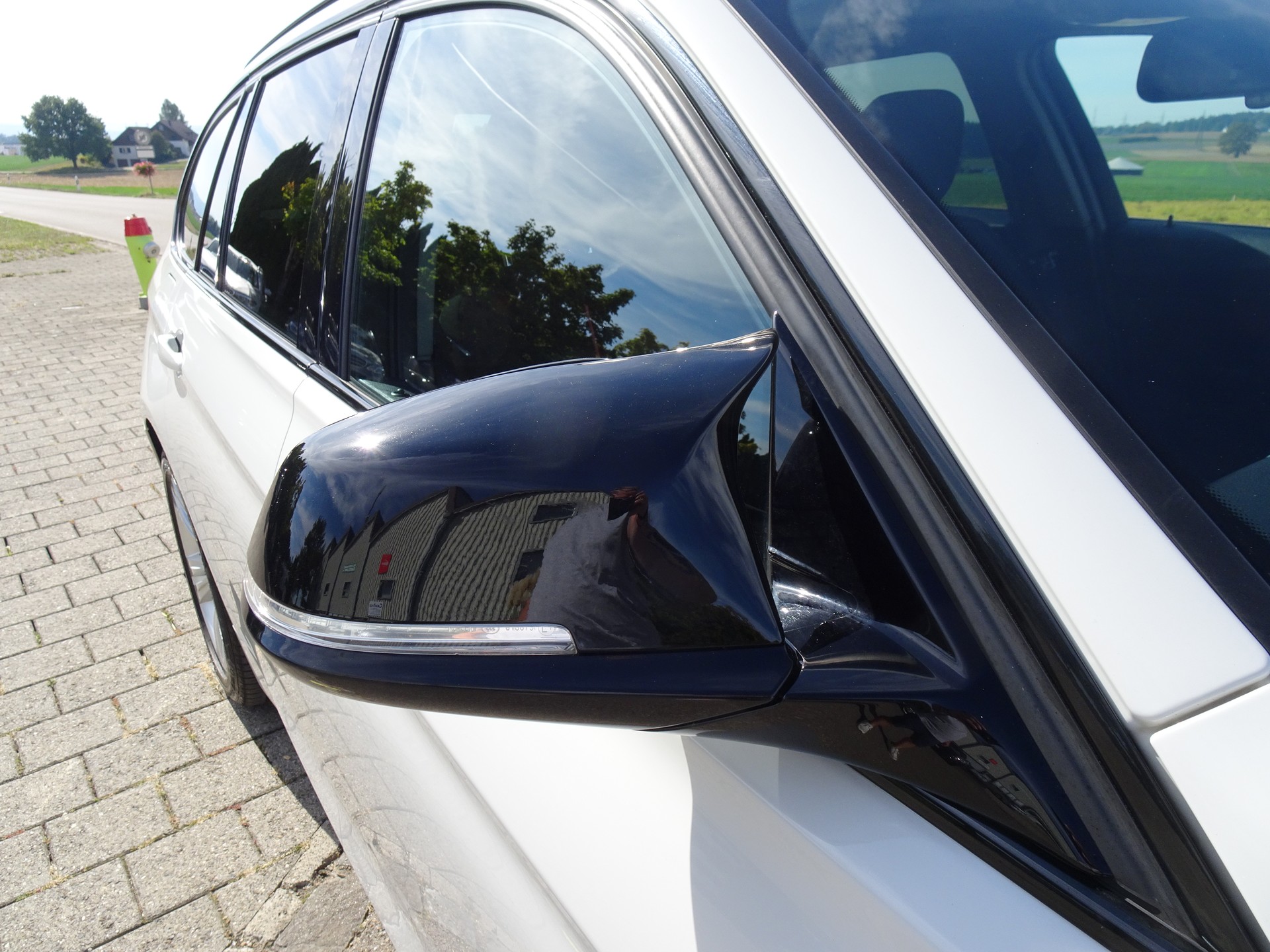 BMW 320d xDrive Touring Sport Line Steptronic-image-7