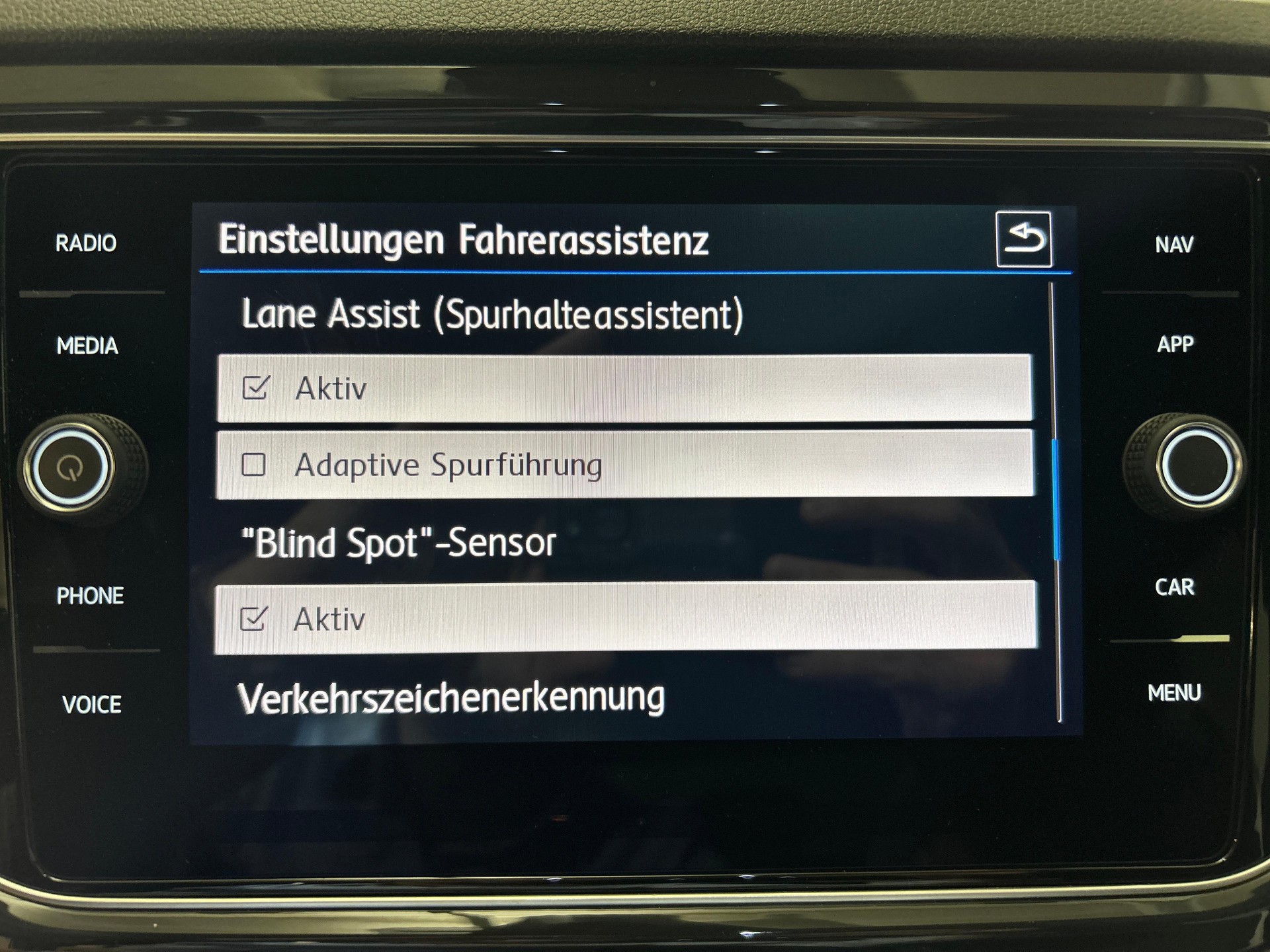 VW T-Roc 2.0 TSI Sport DSG 4motion-image-17