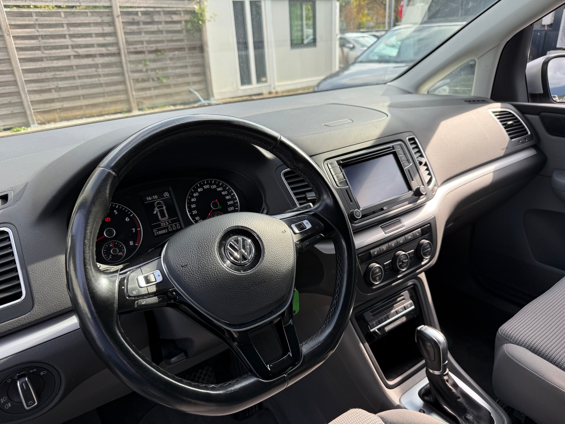 VW Sharan 1.4 TSI BlMT Comfortline DSG-image-3