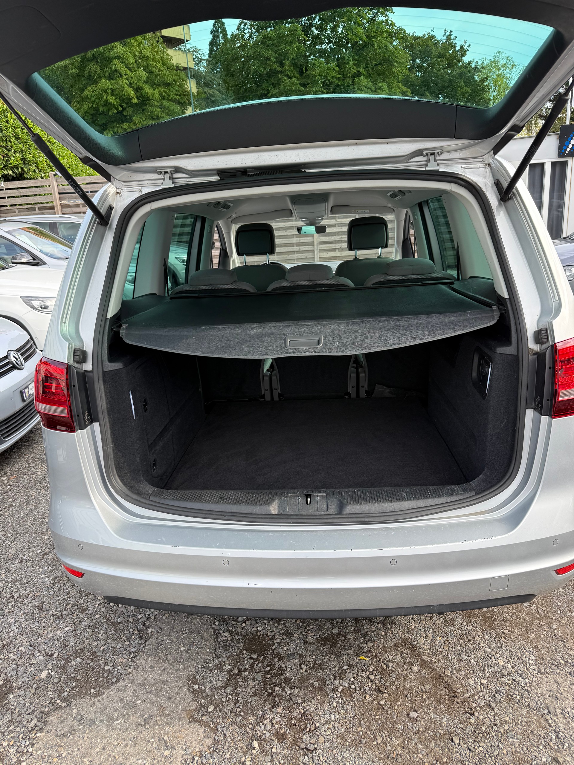 VW Sharan 1.4 TSI BlMT Comfortline DSG-image-10