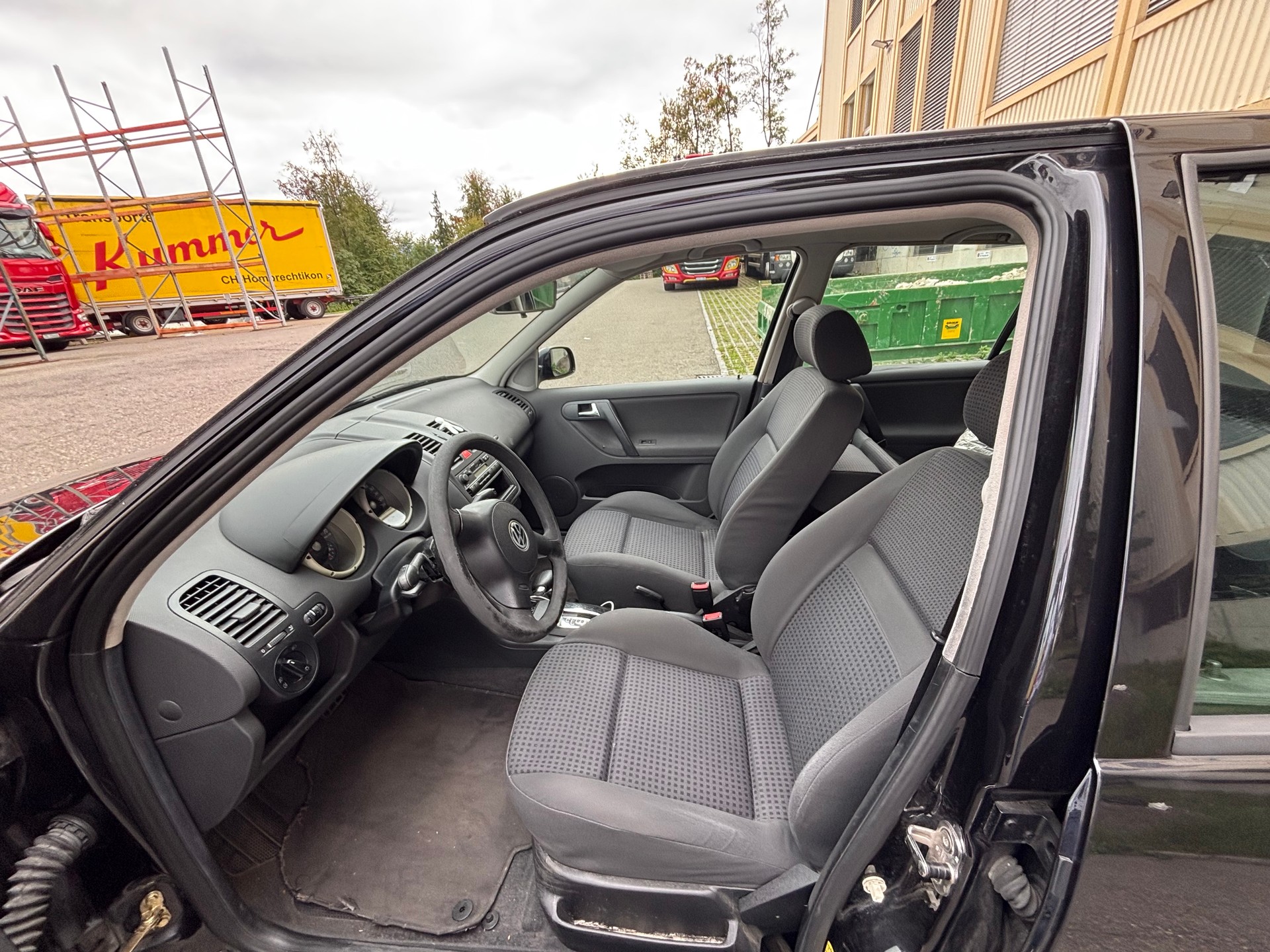 VW Polo 75-image-7
