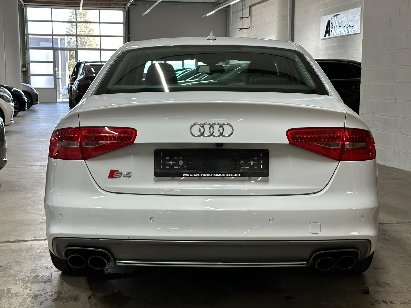AUDI S4 Limousine 3.0 TFSI quattro S-tronic-image-4