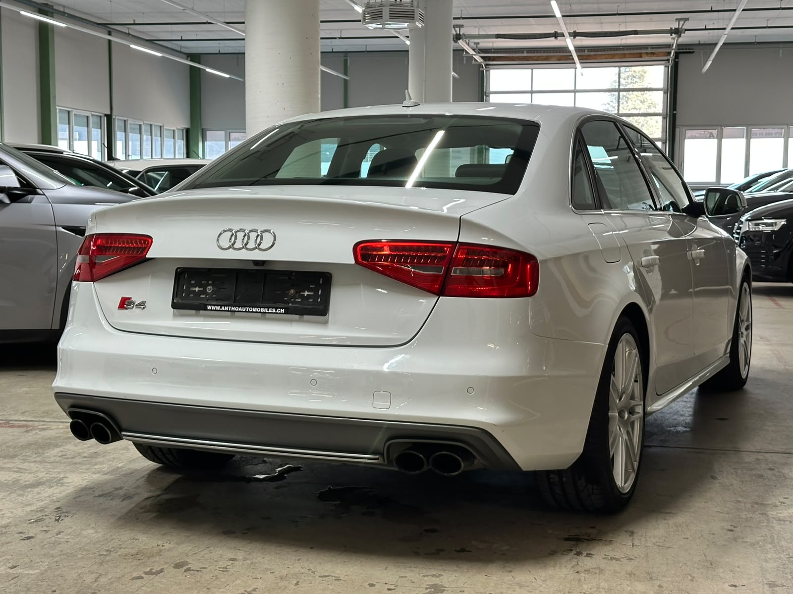 AUDI S4 Limousine 3.0 TFSI quattro S-tronic-image-3