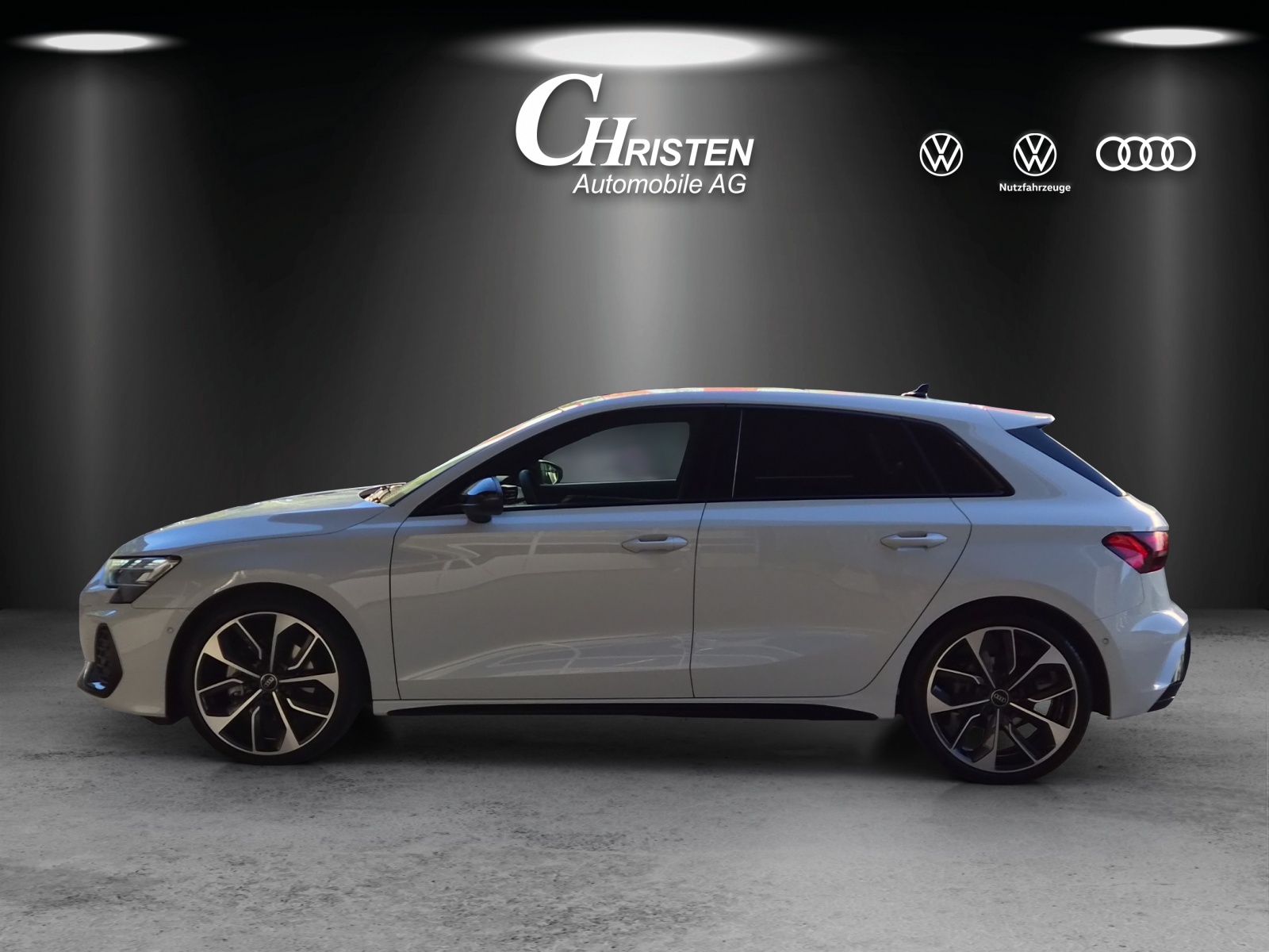 AUDI A3 Sportback 35 TFSI S line Attraction S-tronic-image-1