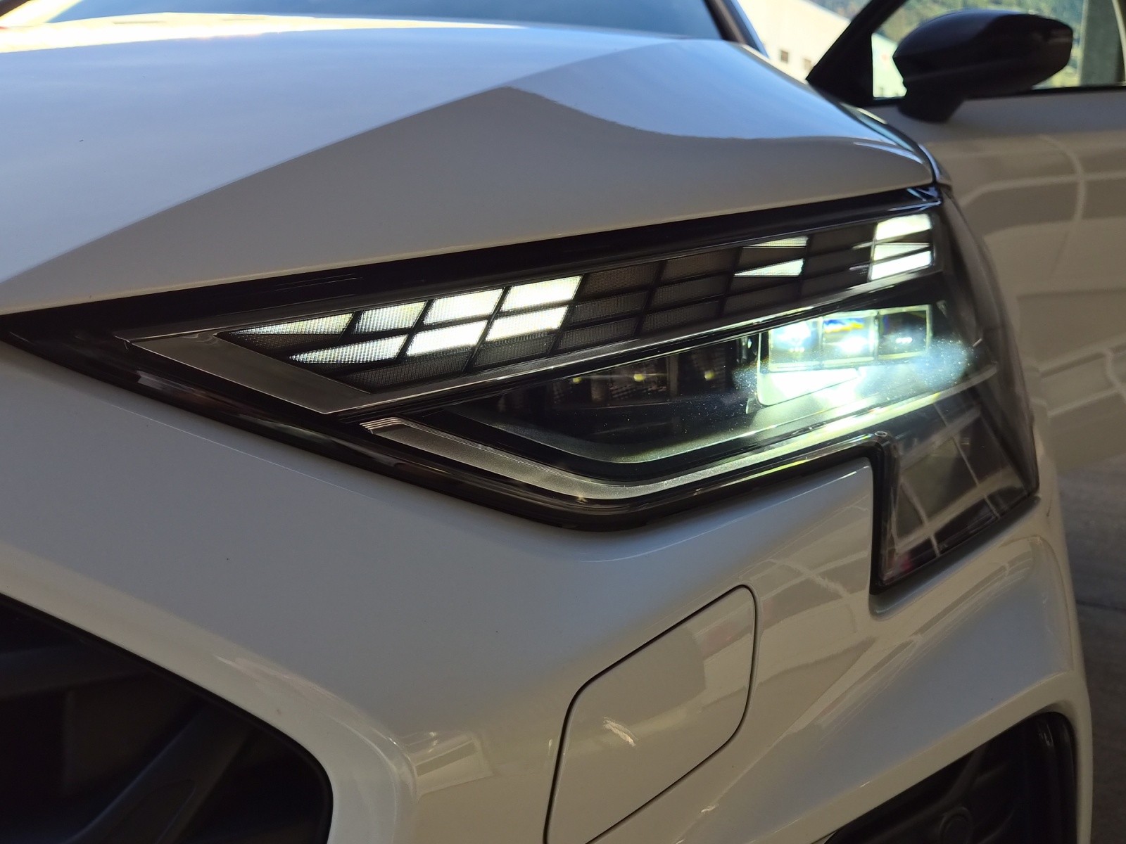 AUDI A3 Sportback 35 TFSI S line Attraction S-tronic-image-16