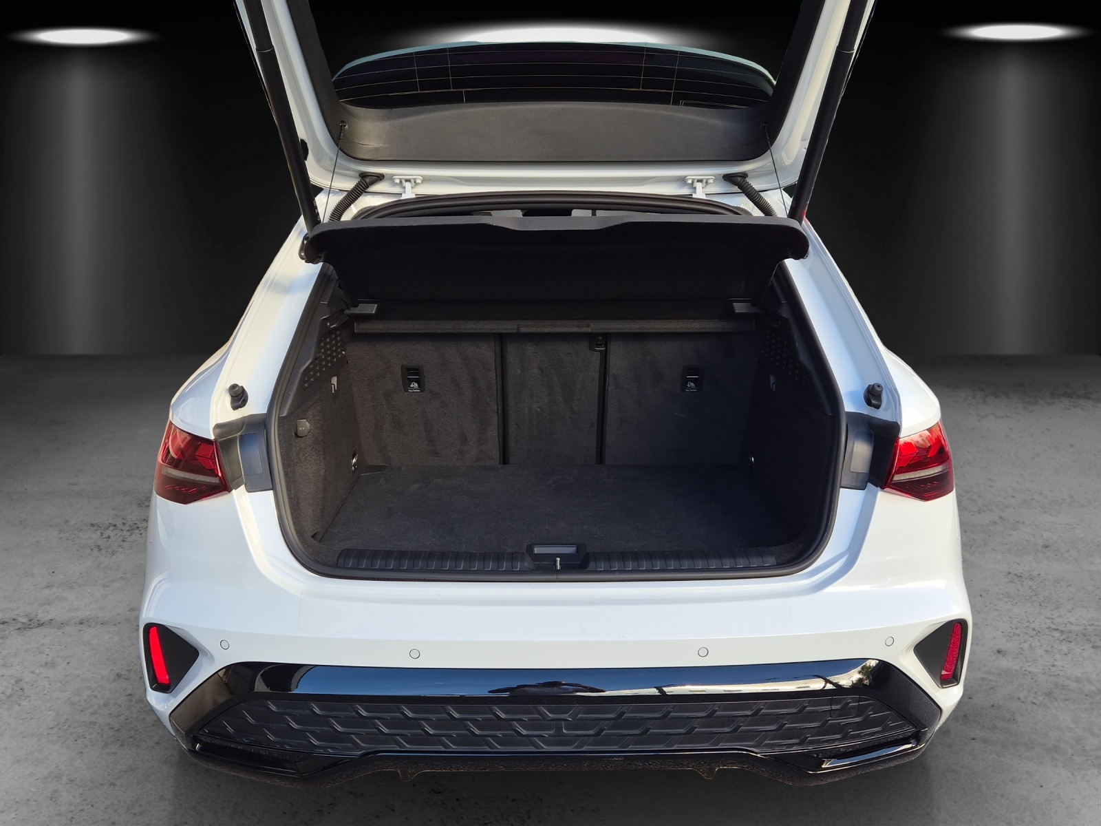 AUDI A3 Sportback 35 TFSI S line Attraction S-tronic-image-6