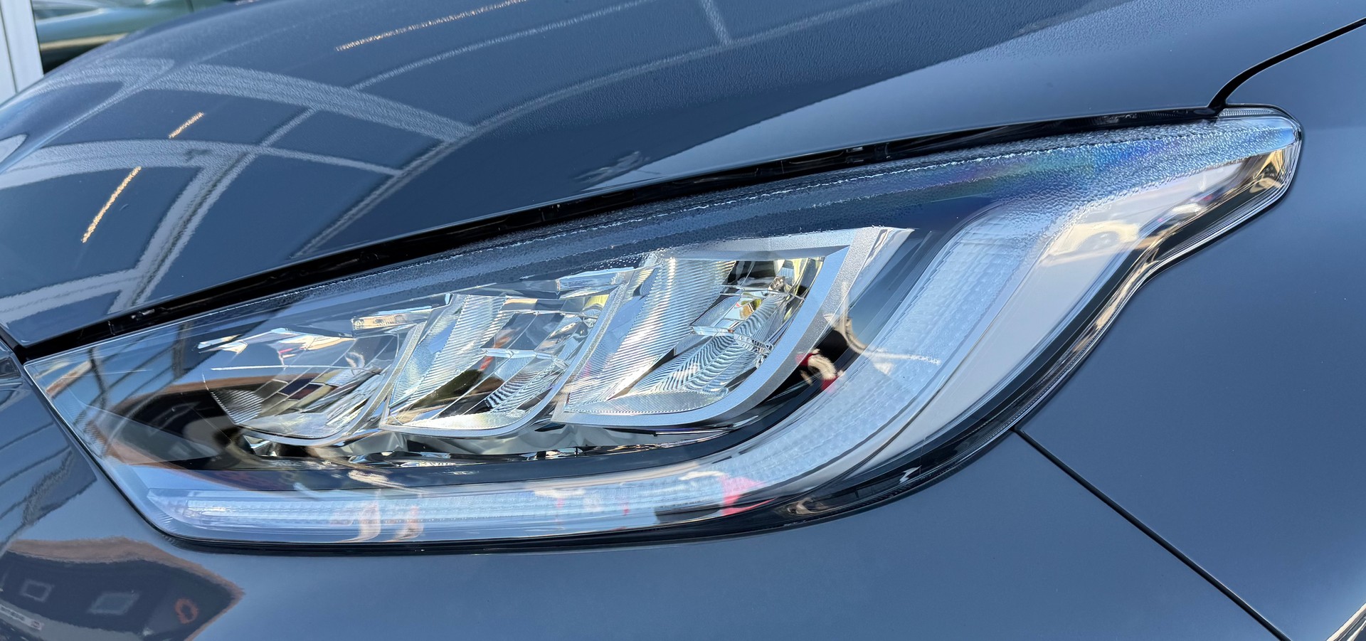 TOYOTA Yaris 1.5 Trend e-CVT-image-2