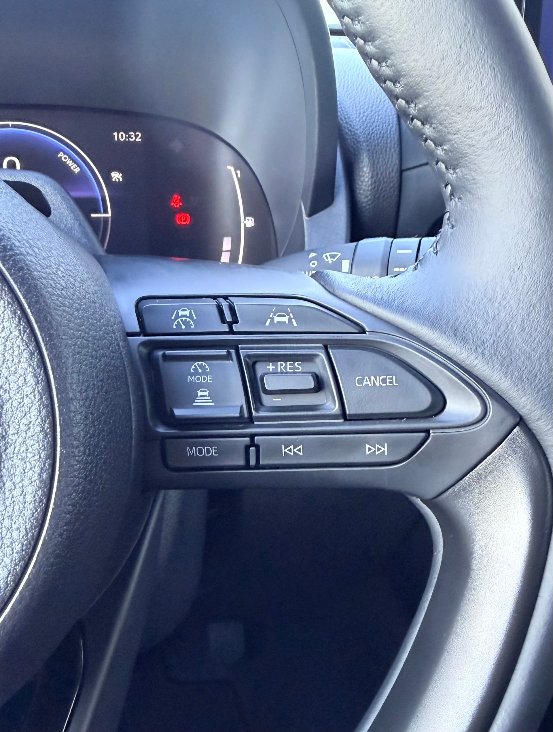TOYOTA Yaris 1.5 Trend e-CVT-image-17