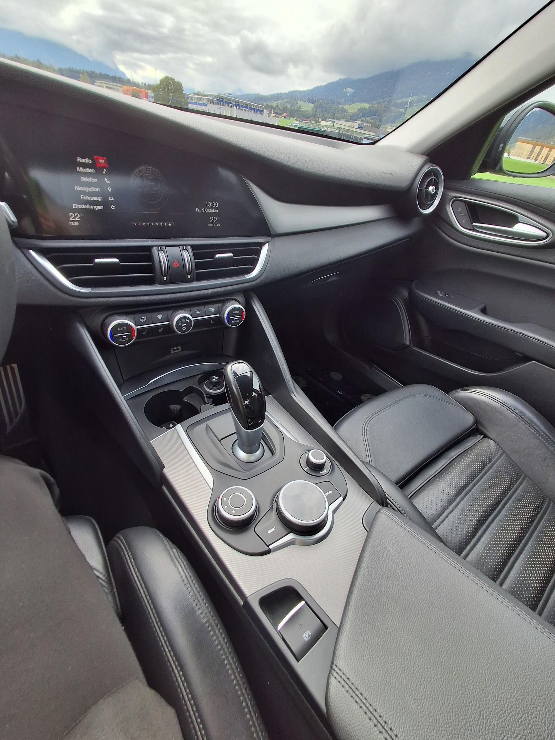 ALFA ROMEO Giulia 2.2 JTDM Veloce Q4 Automatic-image-10