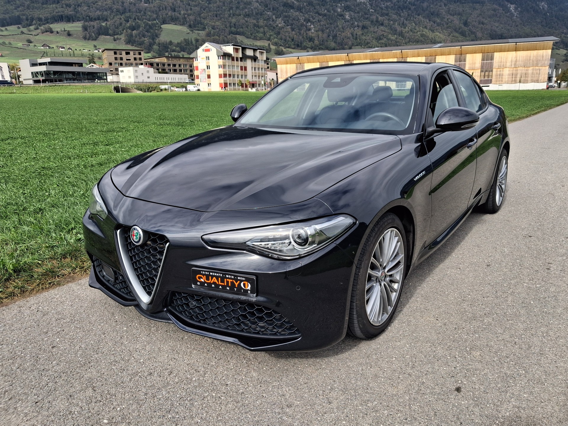 ALFA ROMEO Giulia 2.2 JTDM Veloce Q4 Automatic-image-3