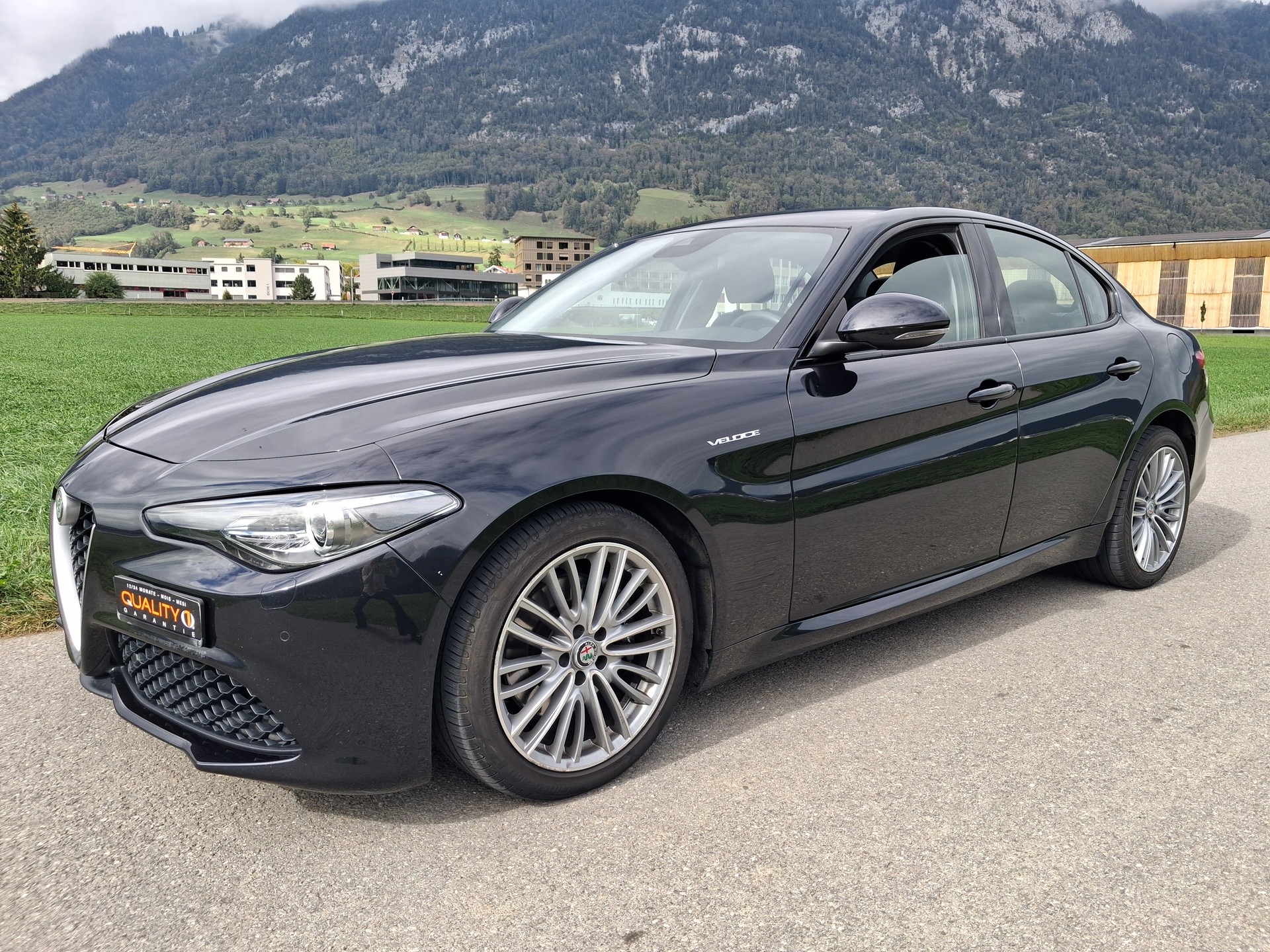 ALFA ROMEO Giulia 2.2 JTDM Veloce Q4 Automatic-image-1