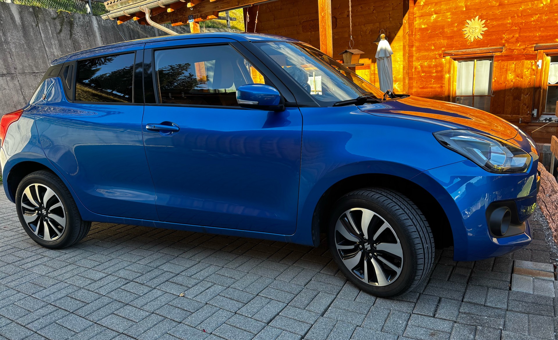 SUZUKI 1.2 Piz Sulai Top Hybrid 4x4-image-3