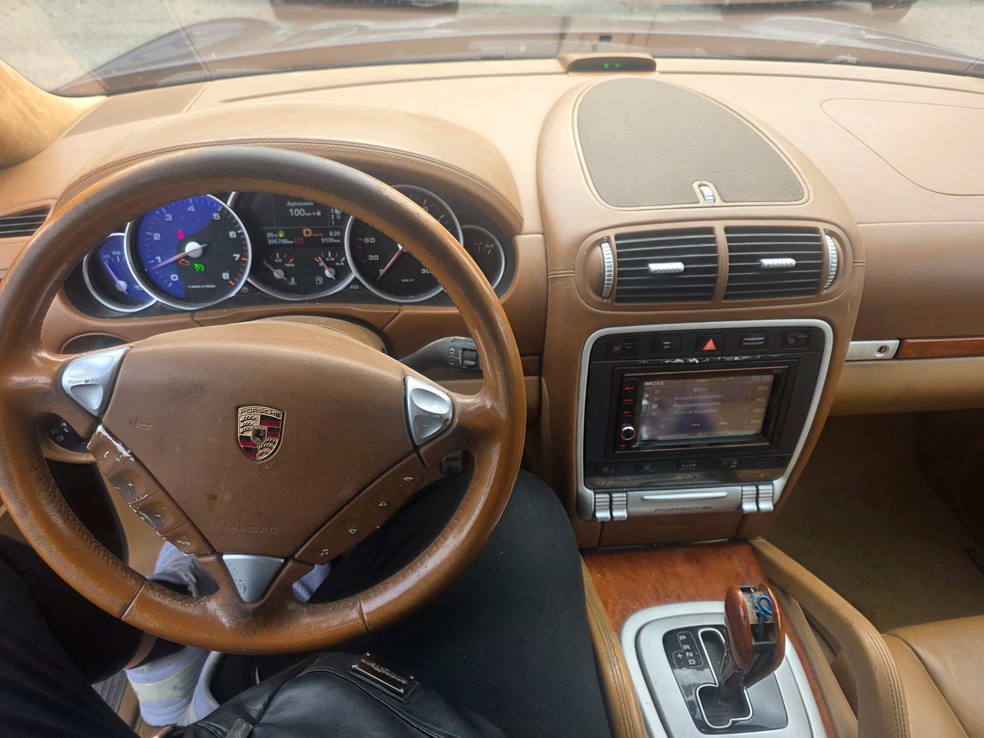PORSCHE Cayenne Turbo-image-1