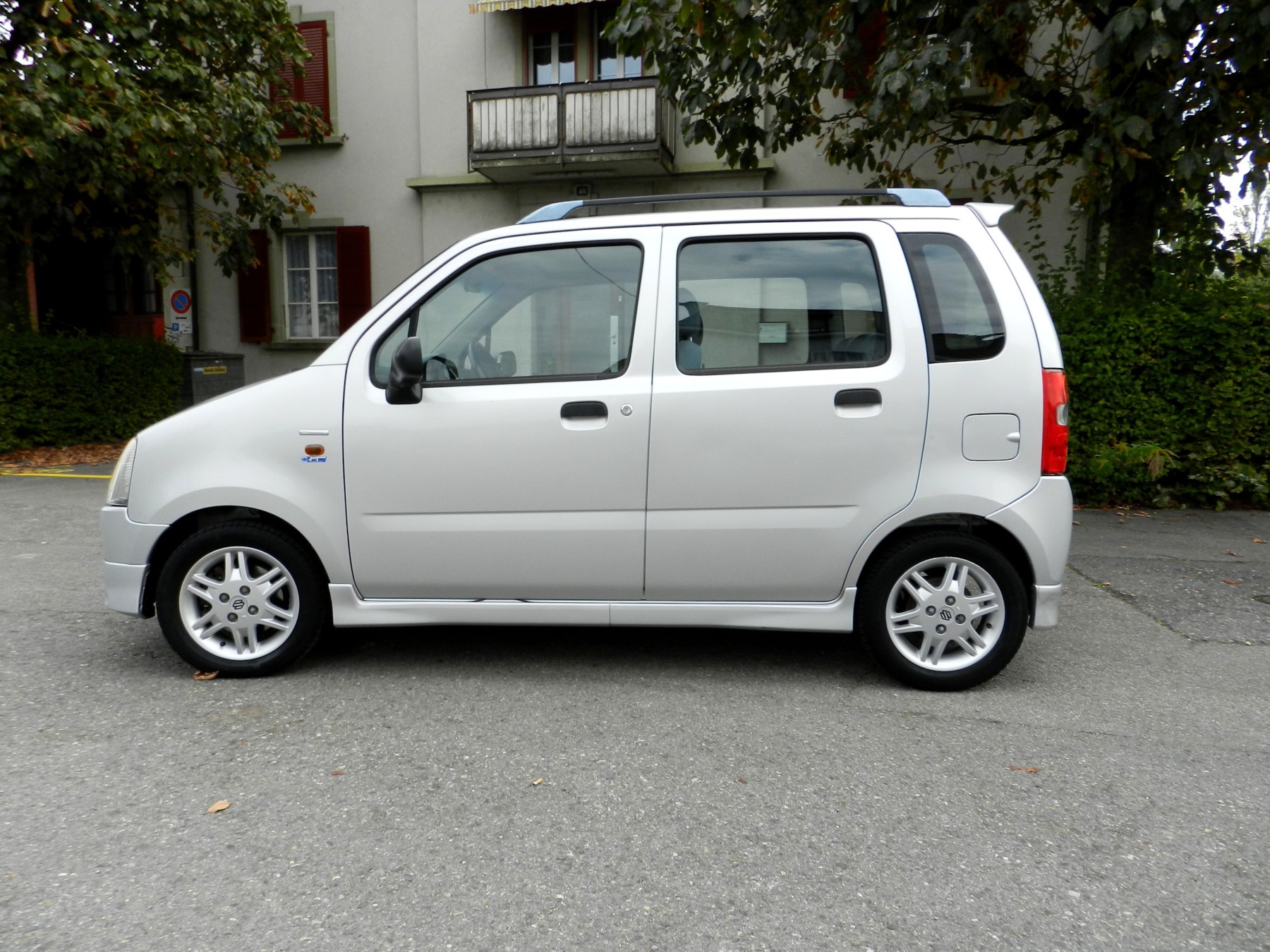 SUZUKI Wagon R+ 1.3 (Special) Limited Edition-image-3