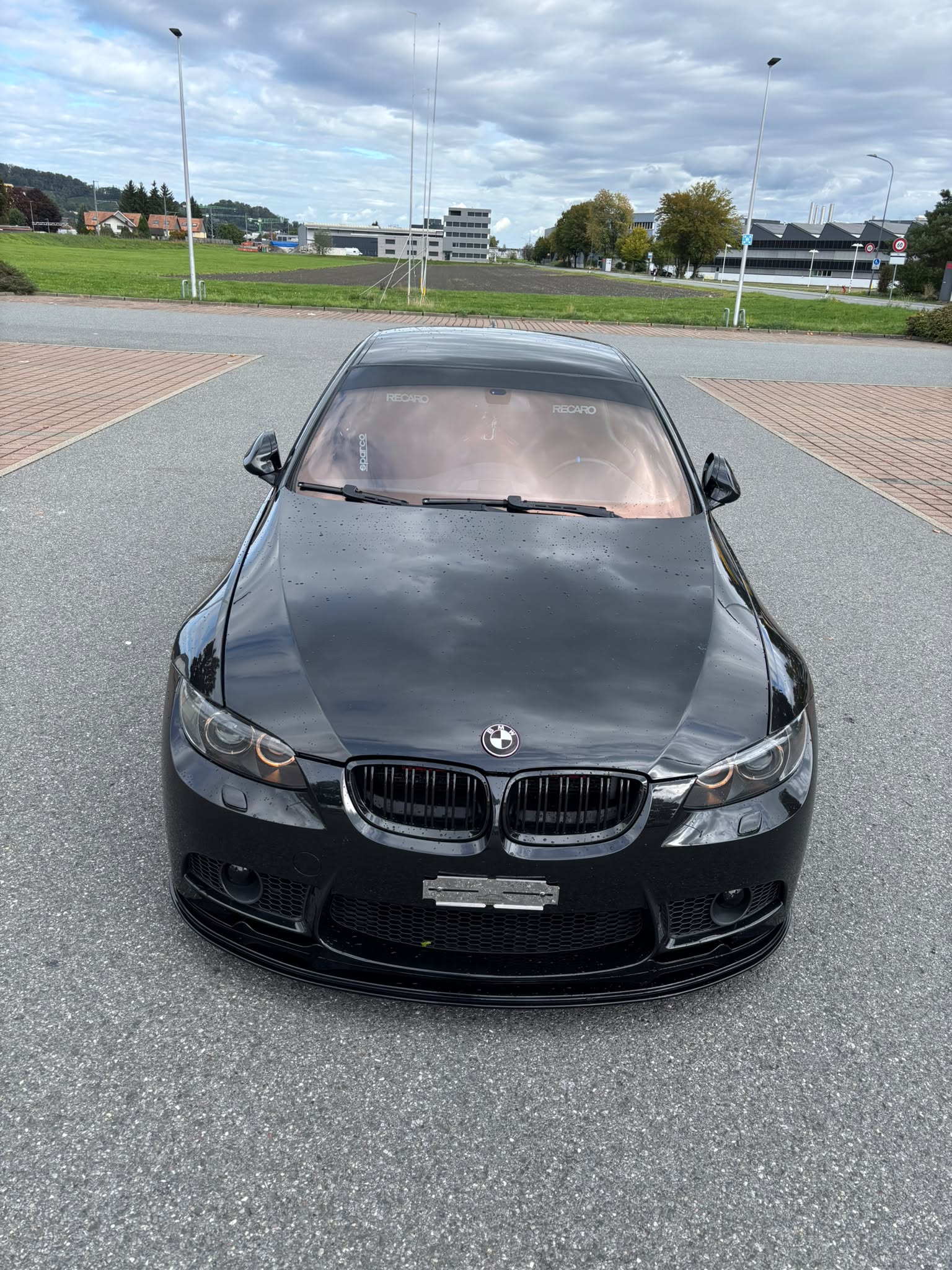 BMW 335i xDrive-image-2