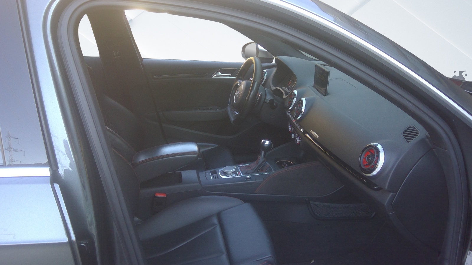 AUDI RS3 2.5 TSI quattro S-tronic-image-4