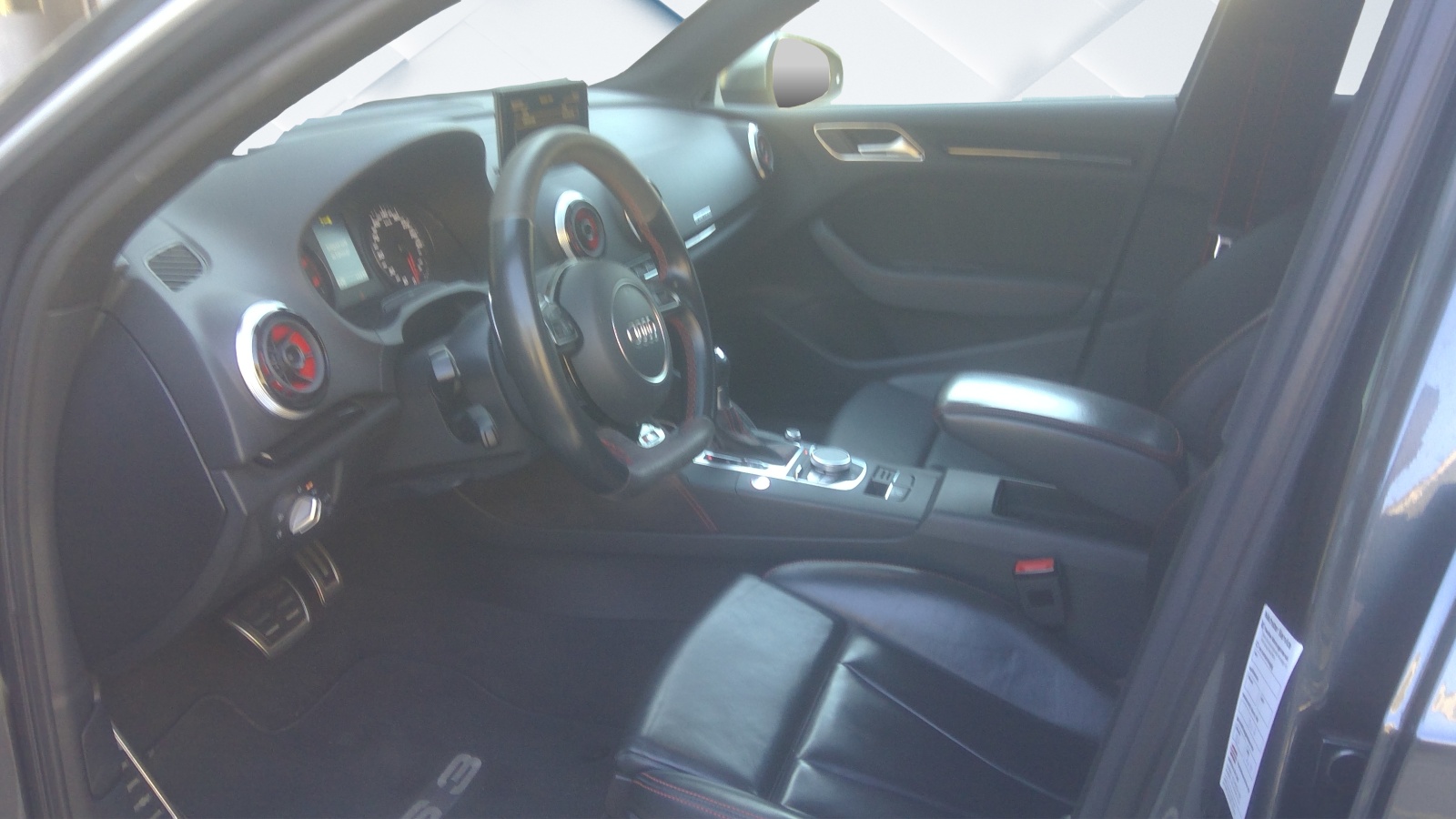 AUDI RS3 2.5 TSI quattro S-tronic-image-10