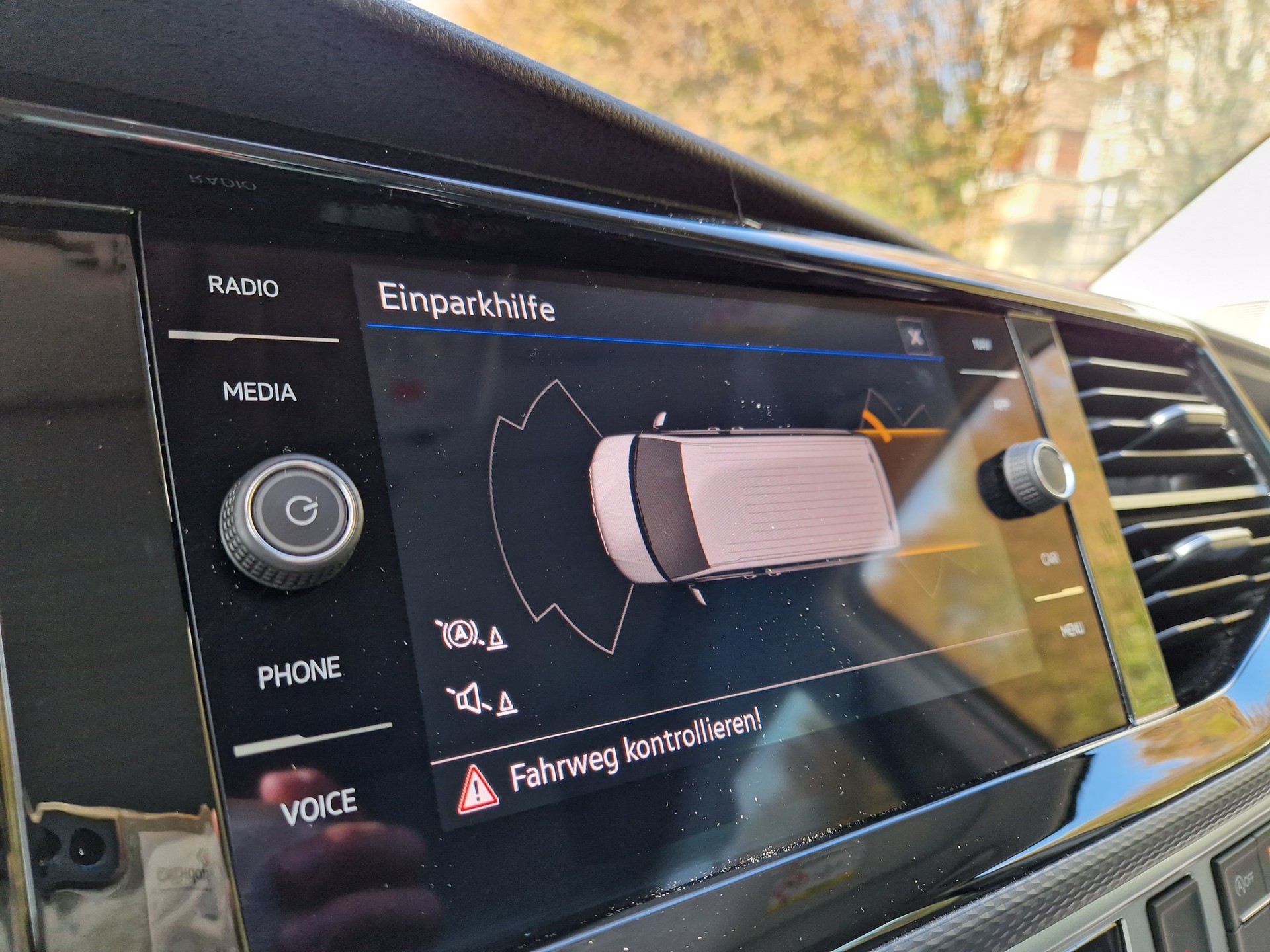 VW T6.1 California TDI Beach Liberty Spirit DSG7-image-9