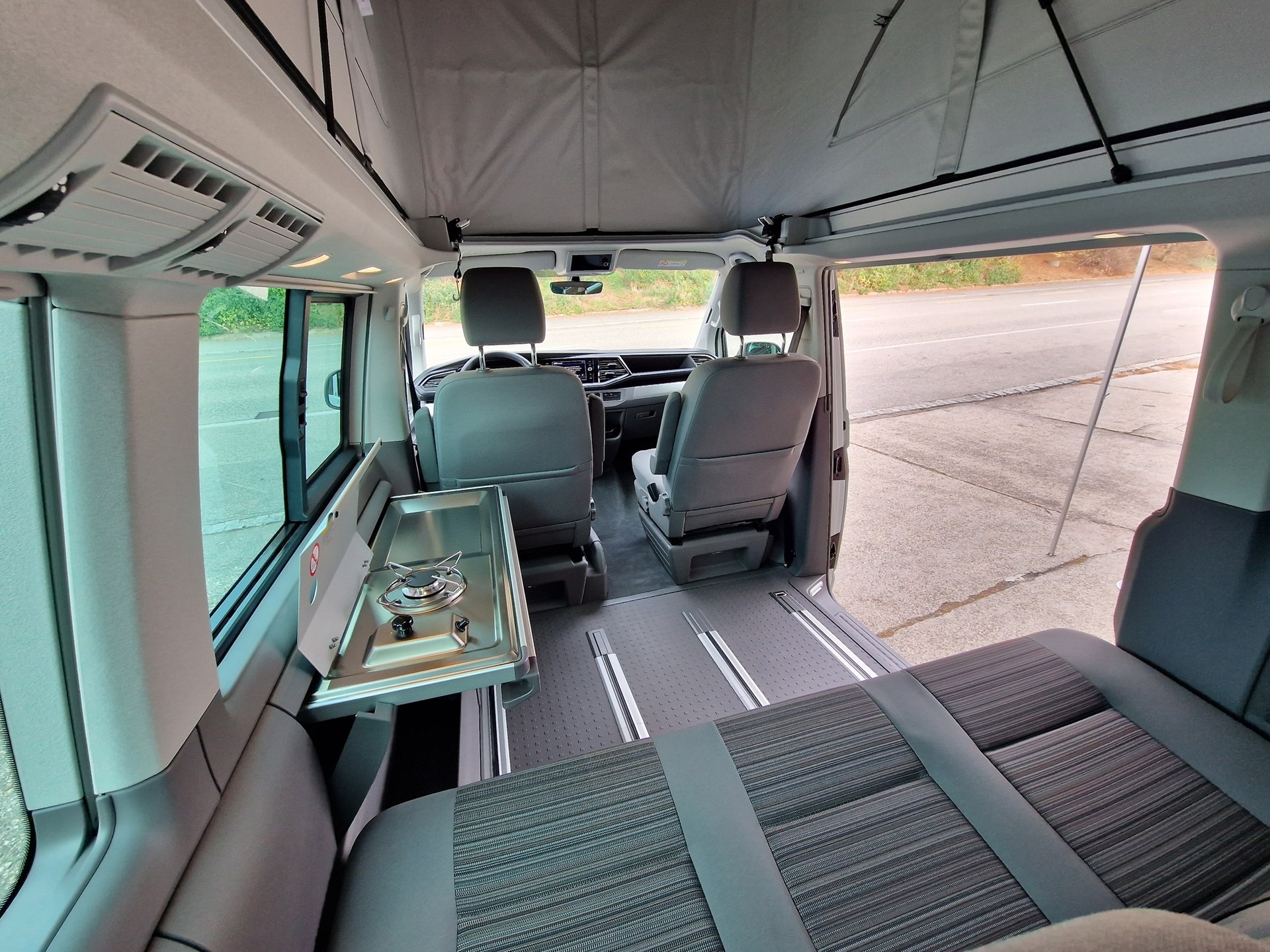 VW T6.1 California TDI Beach Liberty Spirit DSG7-image-13