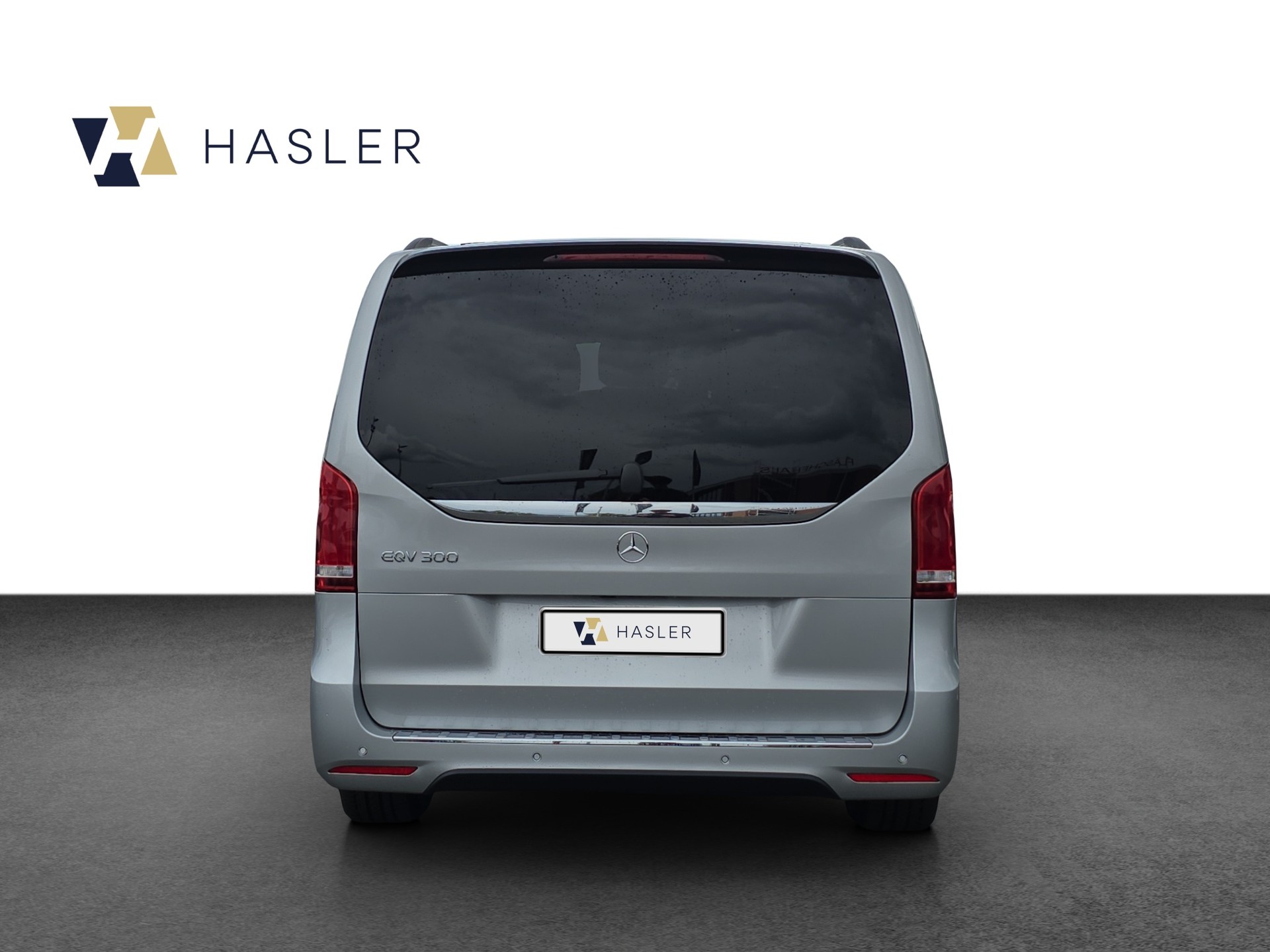 MERCEDES-BENZ EQV 300 lang-image-4