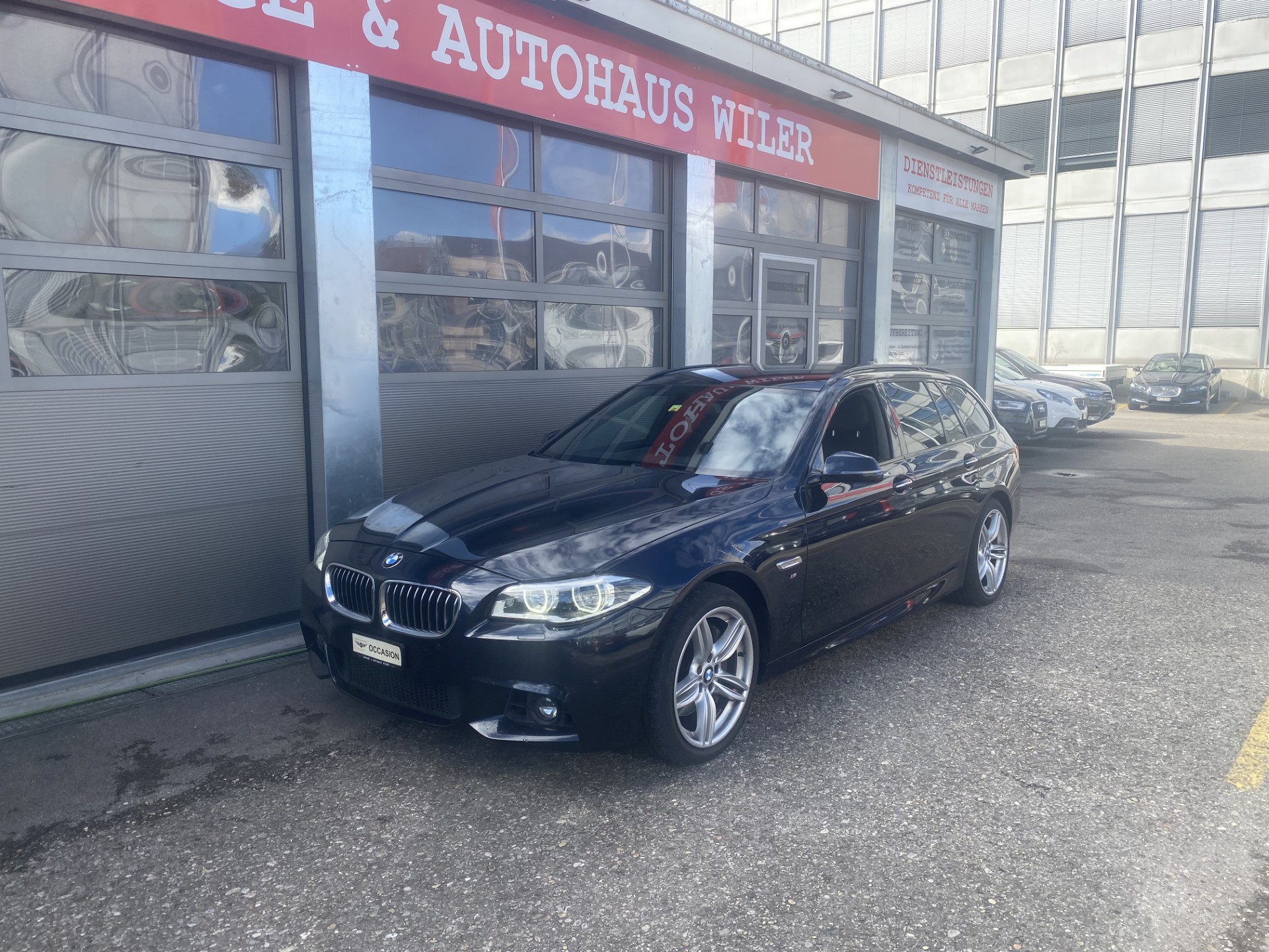 BMW 535d Touring xDrive Modern Line Steptronic-image-0
